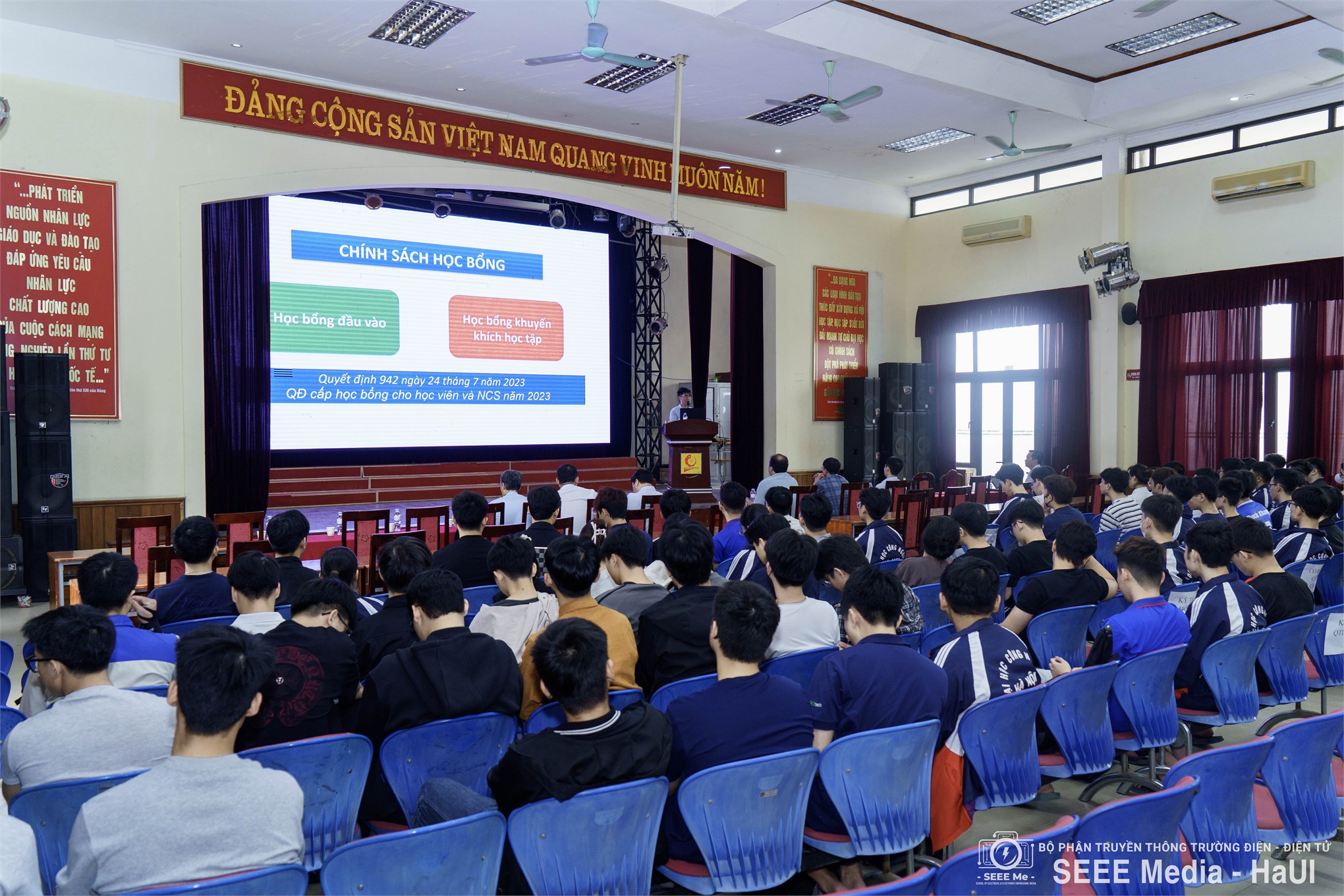 Chương trình tư vấn tuyển sinh Tiến sĩ – Thạc sĩ – Kỹ sư năm 2026: Định hướng rõ ràng, lựa chọn đúng đắn cho sinh viên