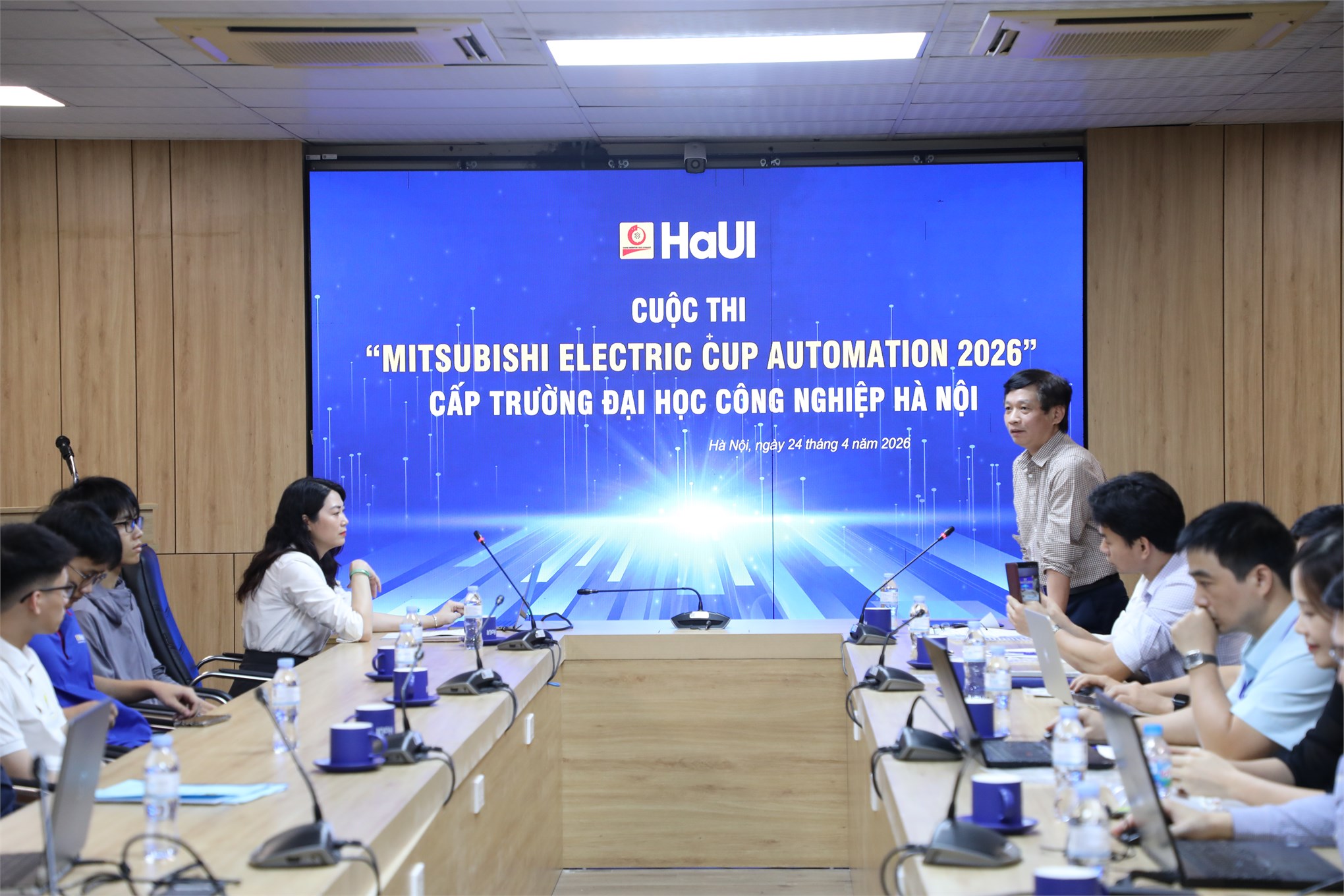SEEE-SPEAR xuất sắc giành Giải Nhất tại MECA 2026 – khẳng định năng lực sinh viên Trường Điện – Điện tử