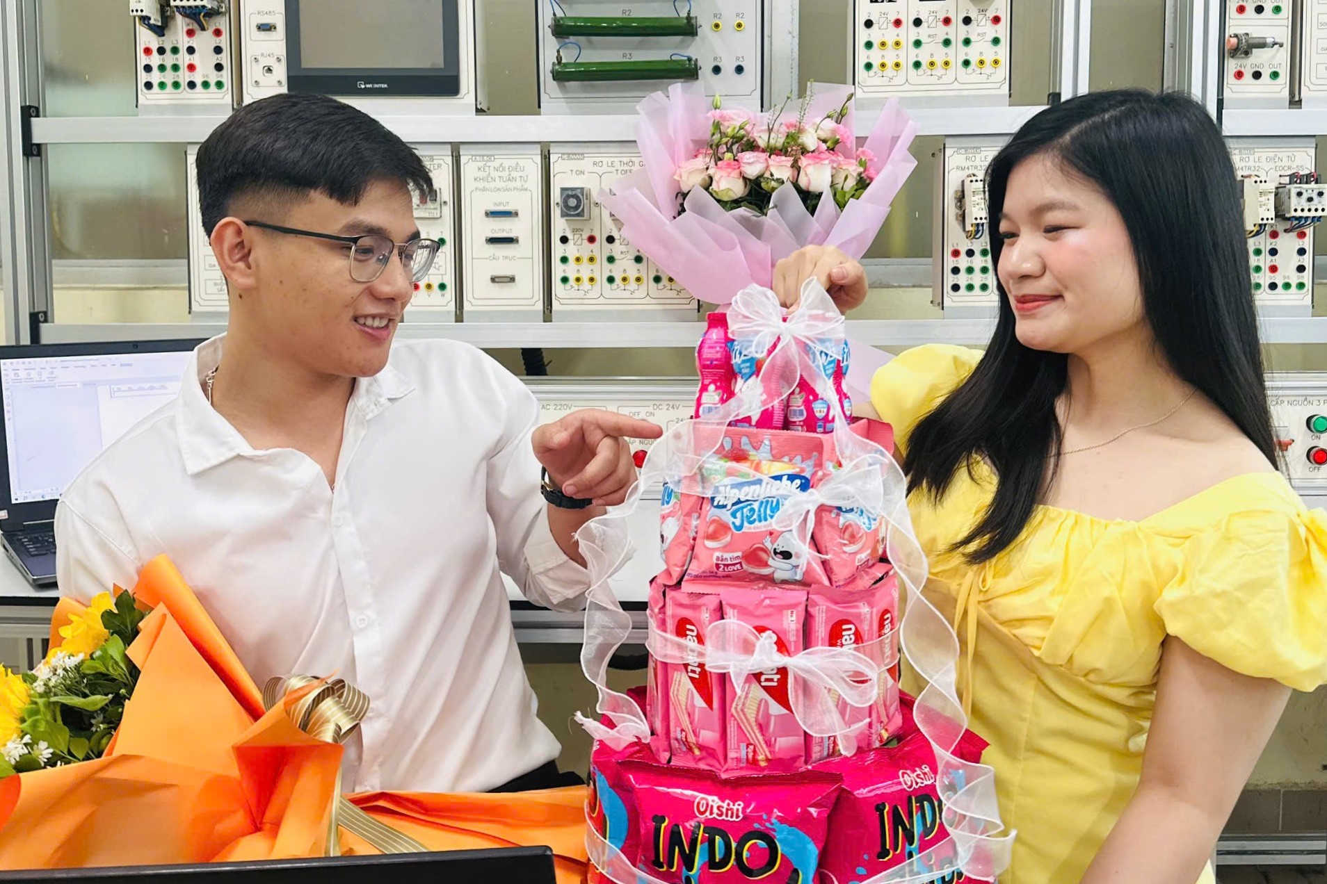 “Từ ‘con chỉ phá đồ là giỏi’ đến kỹ sư Samsung: Hành trình theo đuổi đam mê Tự động hóa”