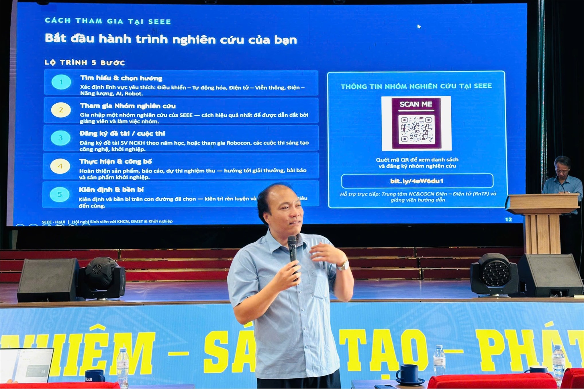 Trường Điện - Điện tử tổ chức Hội nghị Lớp trưởng, Bí thư Chi đoàn học kỳ II năm học 2025 - 2026