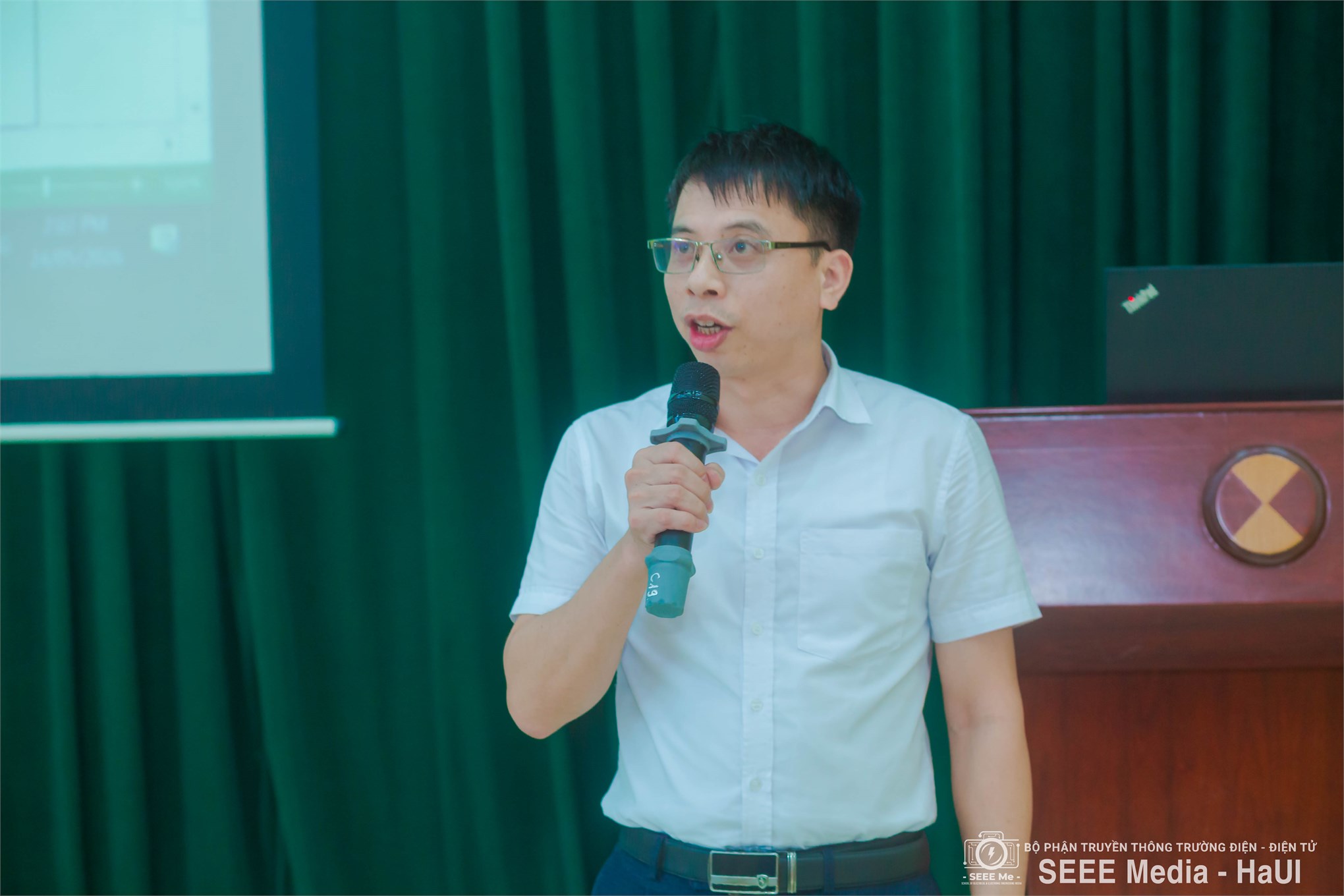 Trường Điện - Điện tử tổ chức Hội nghị Lớp trưởng, Bí thư Chi đoàn học kỳ II năm học 2025 - 2026
