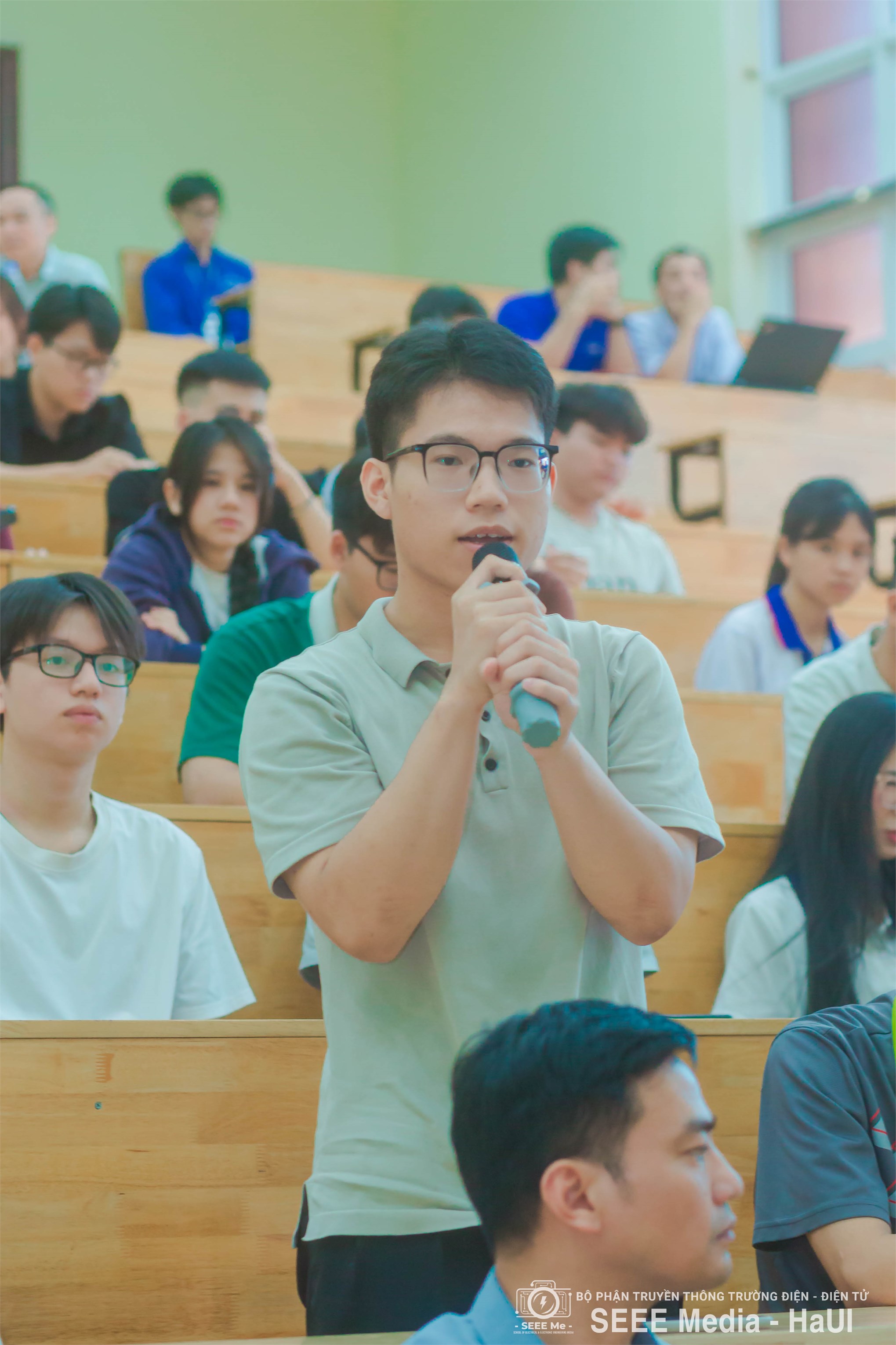 Trường Điện - Điện tử tổ chức Hội nghị Lớp trưởng, Bí thư Chi đoàn học kỳ II năm học 2025 - 2026