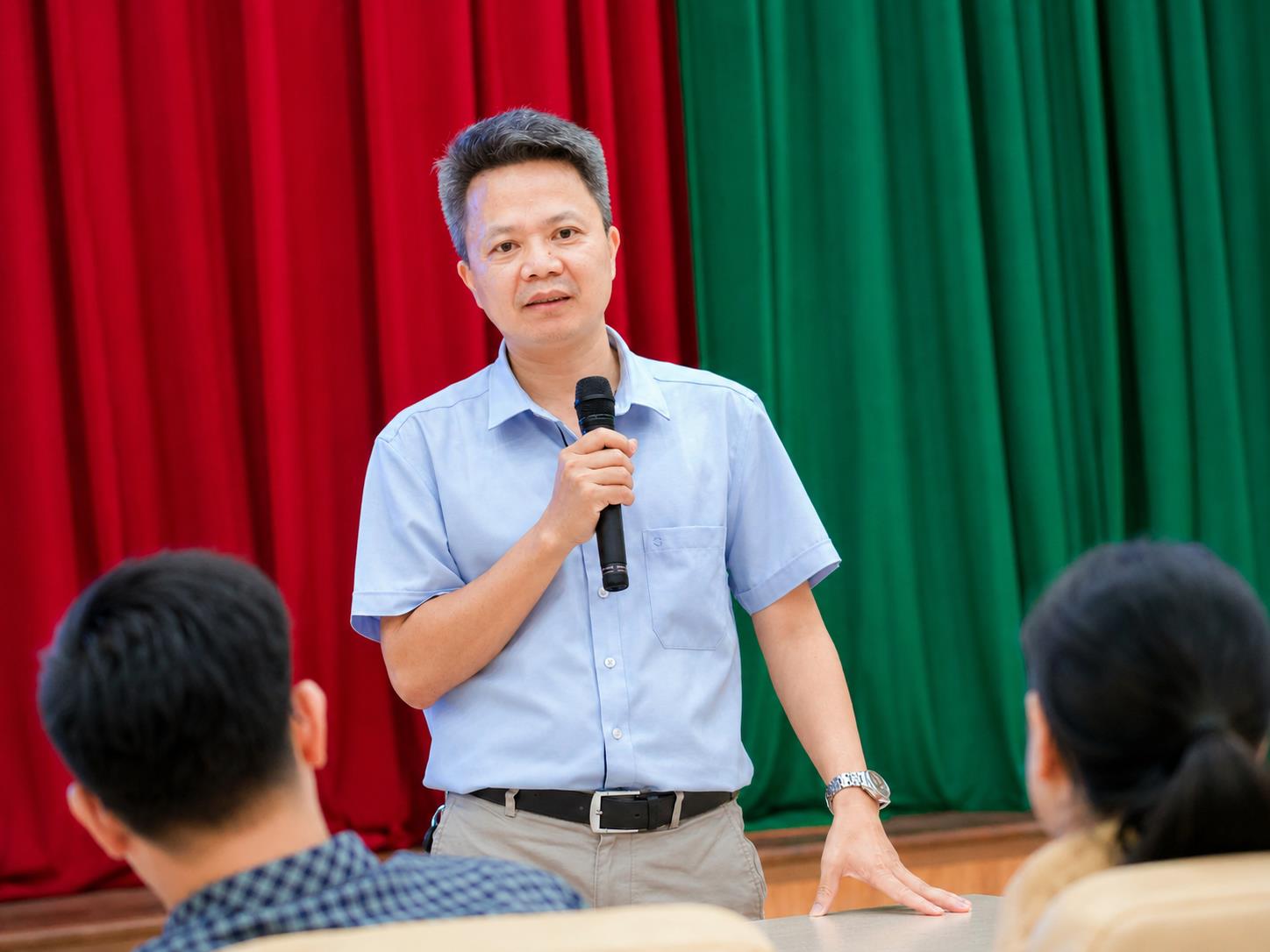 Trường Điện - Điện tử tổ chức Hội nghị “Sinh viên với khoa học công nghệ, đổi mới sáng tạo và khởi nghiệp”
