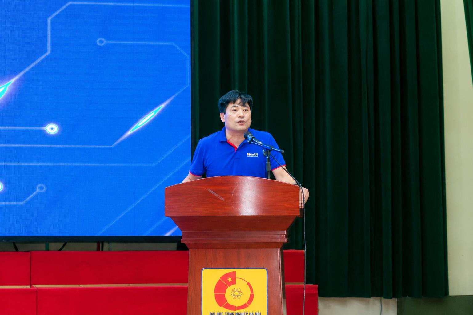 Trường Điện - Điện tử tổ chức Hội nghị “Sinh viên với khoa học công nghệ, đổi mới sáng tạo và khởi nghiệp”