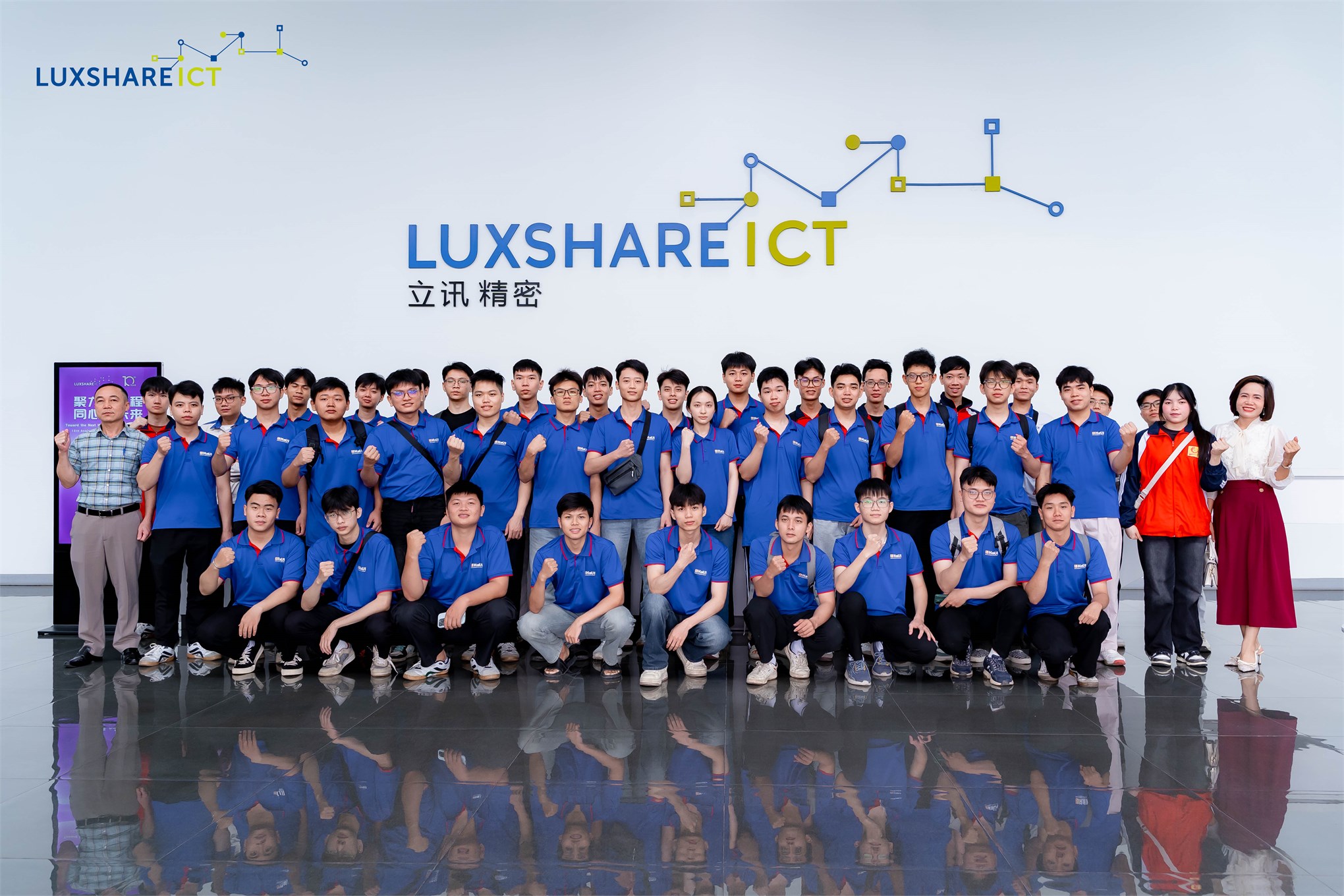 Sinh viên Trường Điện - Điện tử tham quan, trải nghiệm thực tế tại Công ty TNHH Luxshare - ICT Việt Nam