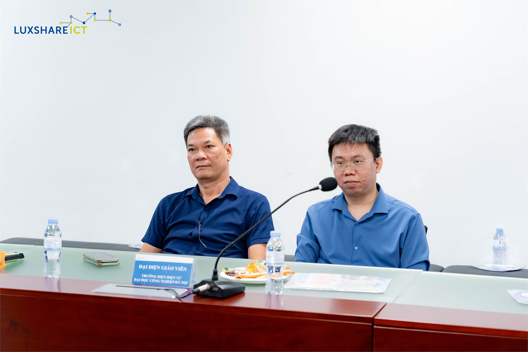 Sinh viên Trường Điện - Điện tử tham quan, trải nghiệm thực tế tại Công ty TNHH Luxshare - ICT Việt Nam