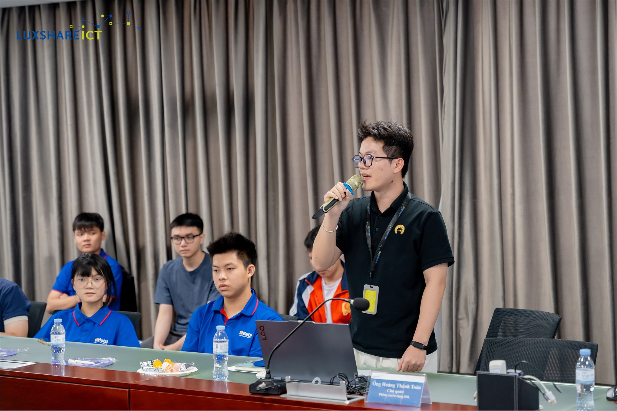 Sinh viên Trường Điện - Điện tử tham quan, trải nghiệm thực tế tại Công ty TNHH Luxshare - ICT Việt Nam
