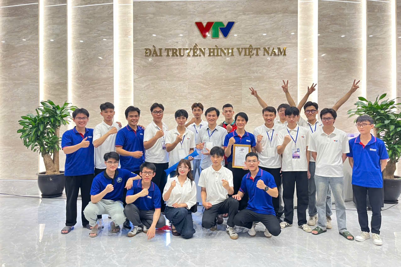 Đội tuyển DCN-SEEE-01 xuất sắc giành giải Ba tại vòng chung kết Robocon Việt Nam 2026