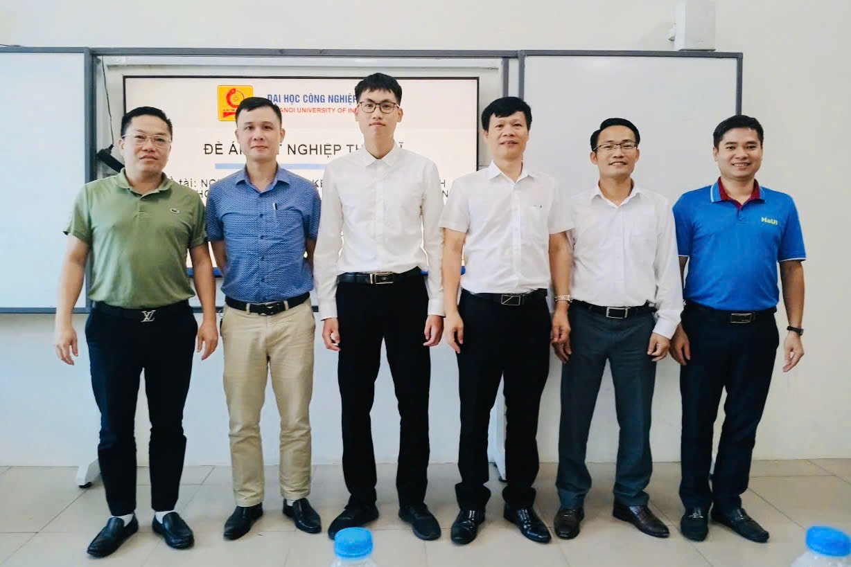 Trường Điện – Điện tử tổ chức thành công bảo vệ đề án tốt nghiệp thạc sĩ khóa K14