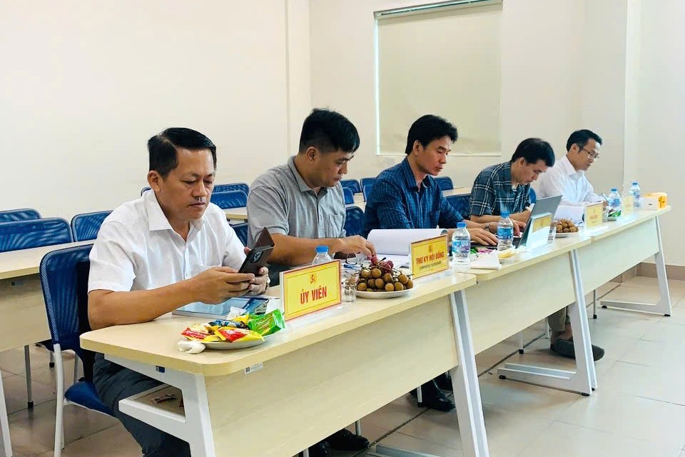 Trường Điện – Điện tử tổ chức thành công bảo vệ đề án tốt nghiệp thạc sĩ khóa K14