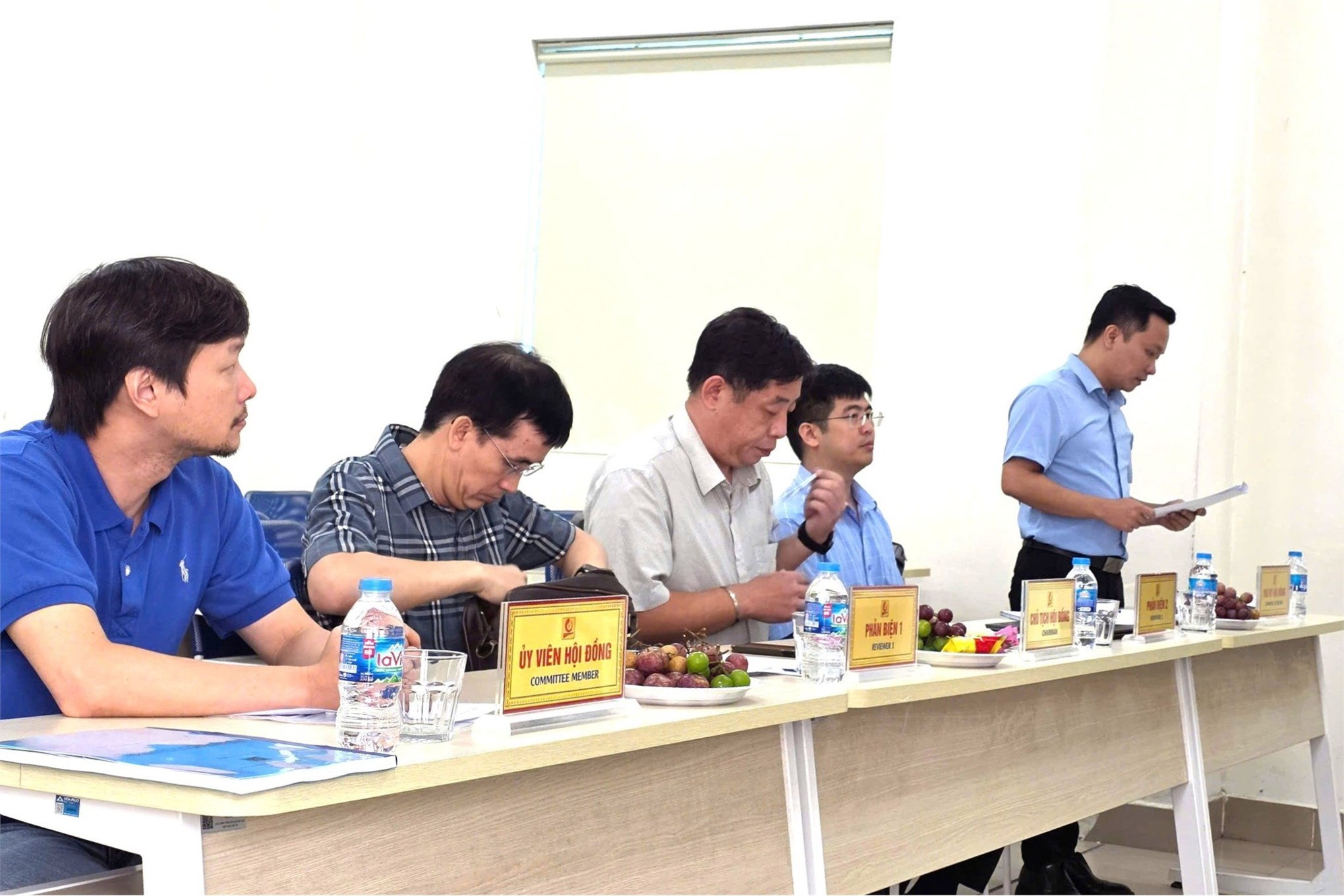 Trường Điện – Điện tử tổ chức thành công bảo vệ đề án tốt nghiệp thạc sĩ khóa K14