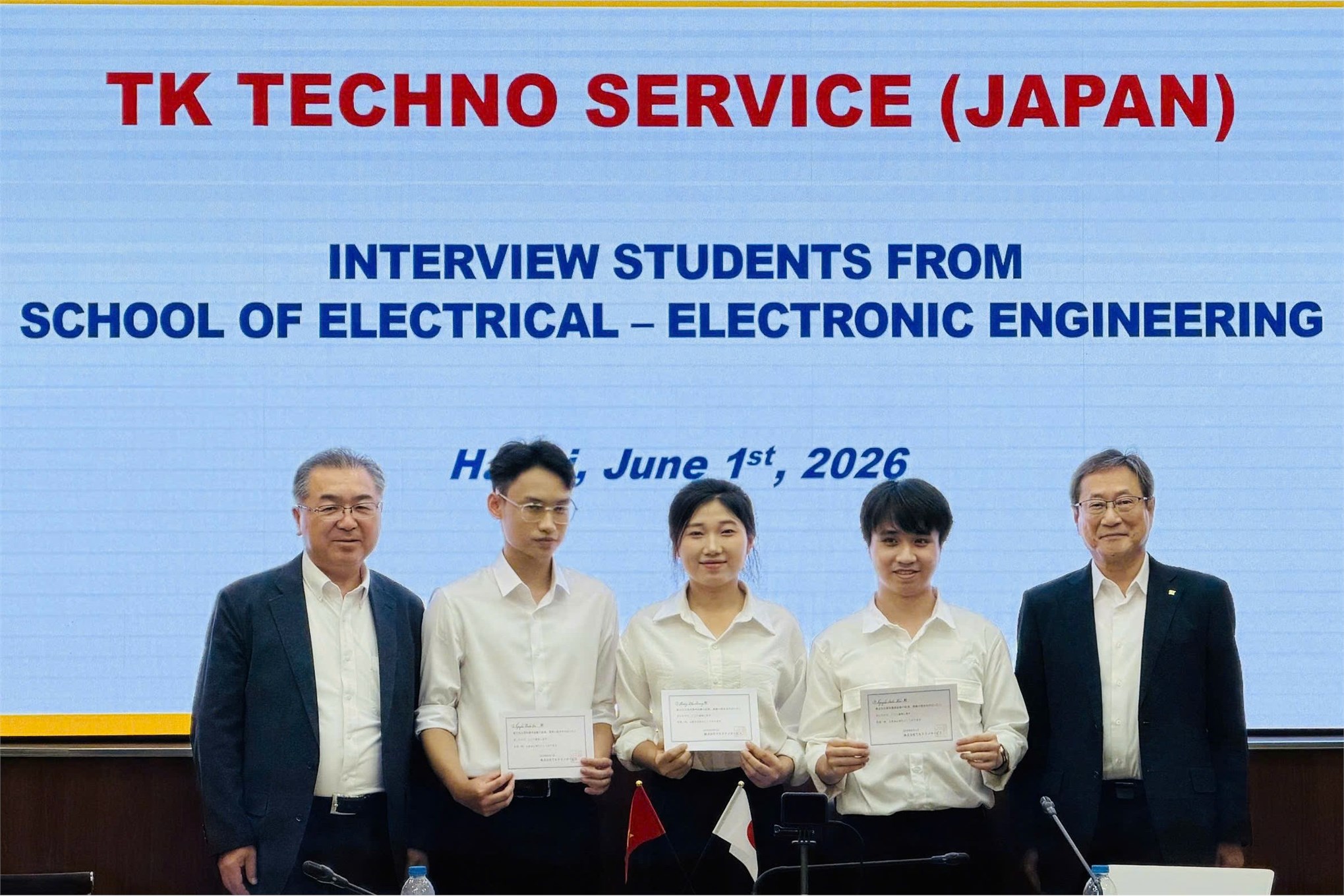 Trường Điện - Điện tử đón tiếp và Công ty TK Techno Service và Tập đoàn TOKO (Nhật Bản), mở rộng cơ hội việc làm cho sinh viên