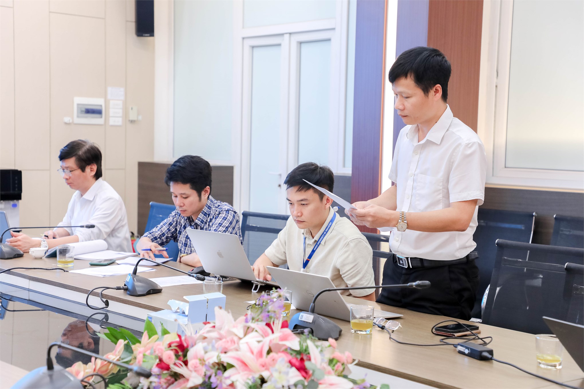 Nghiệm thu thành công đề tài KH&CN cấp cơ sở: “Nghiên cứu thiết kế, chế tạo mô hình thiết bị sấy nông sản dùng bơm nhiệt kết hợp vi sóng”
