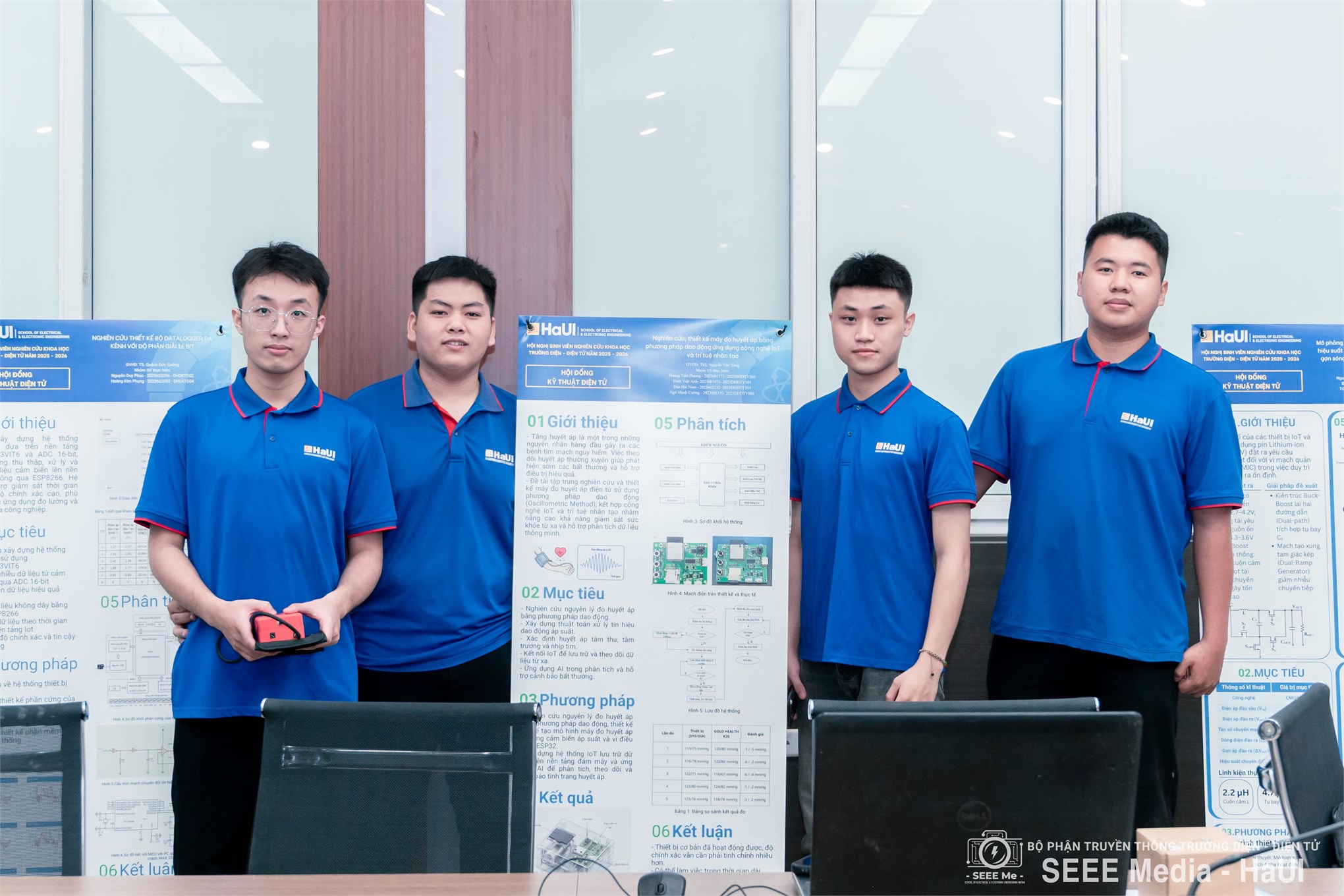 109 sinh viên Điện tử tham gia nghiệm thu đề tài nghiên cứu khoa học năm học 2025 – 2026