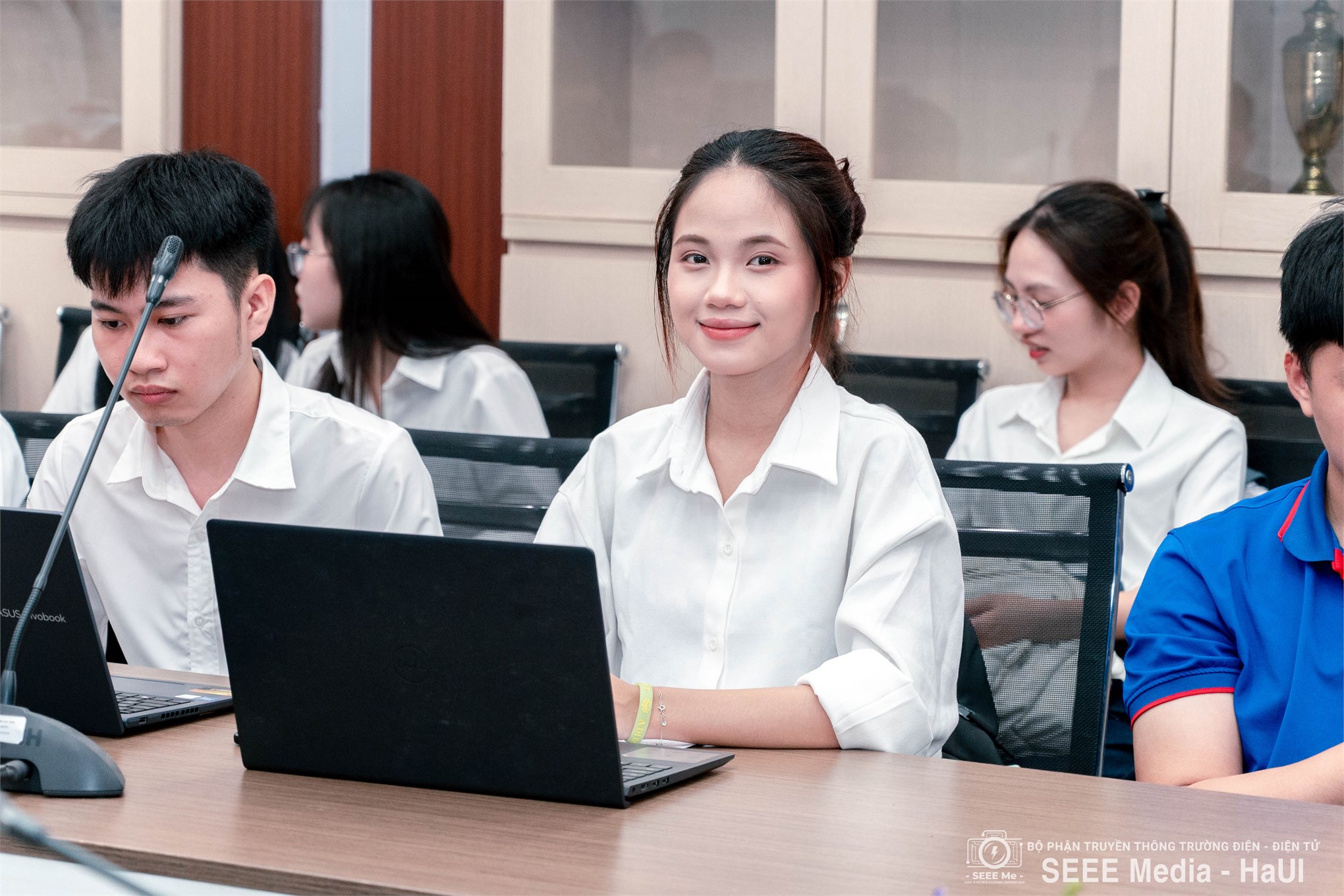 109 sinh viên Điện tử tham gia nghiệm thu đề tài nghiên cứu khoa học năm học 2025 – 2026