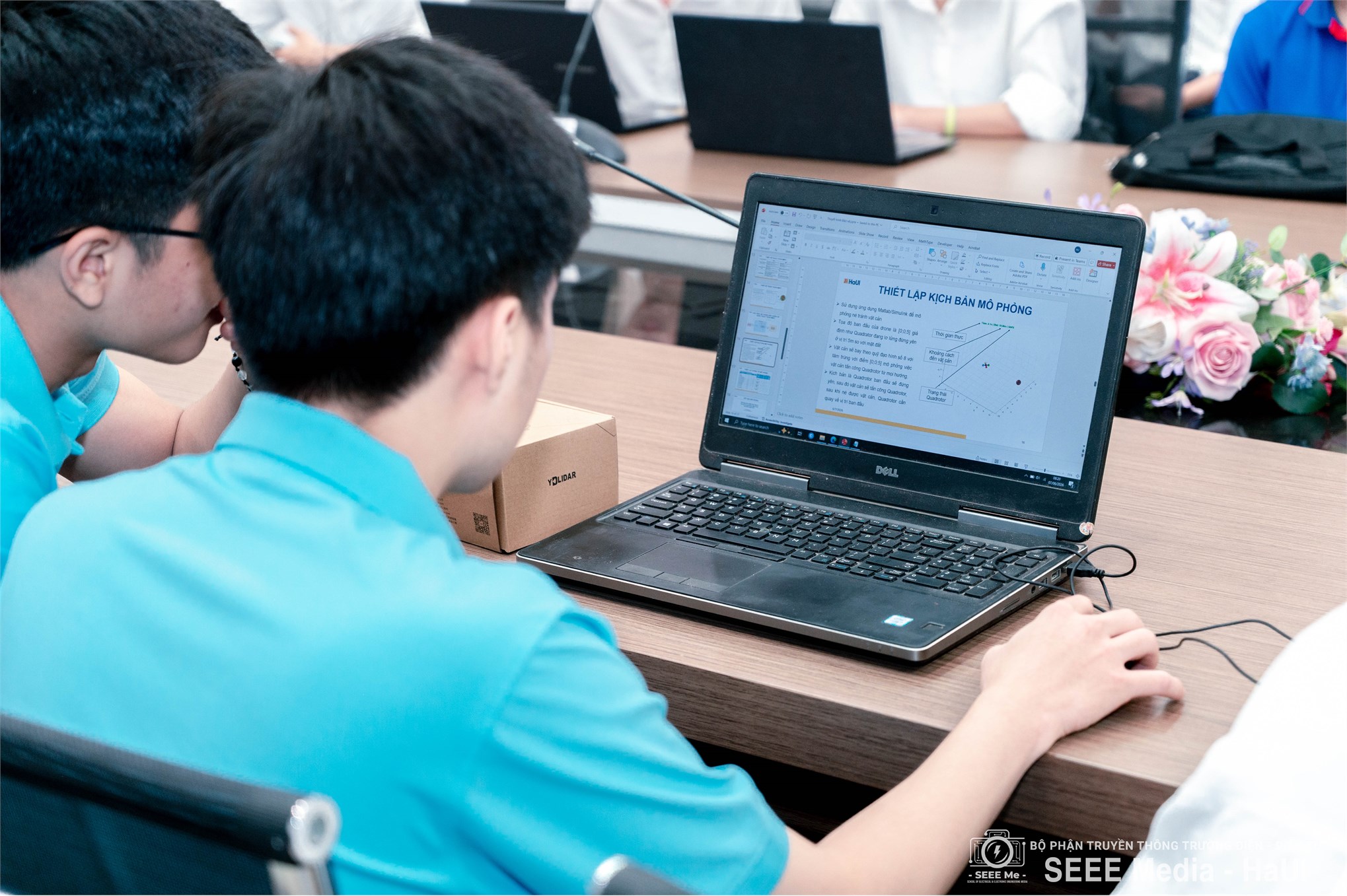 109 sinh viên Điện tử tham gia nghiệm thu đề tài nghiên cứu khoa học năm học 2025 – 2026