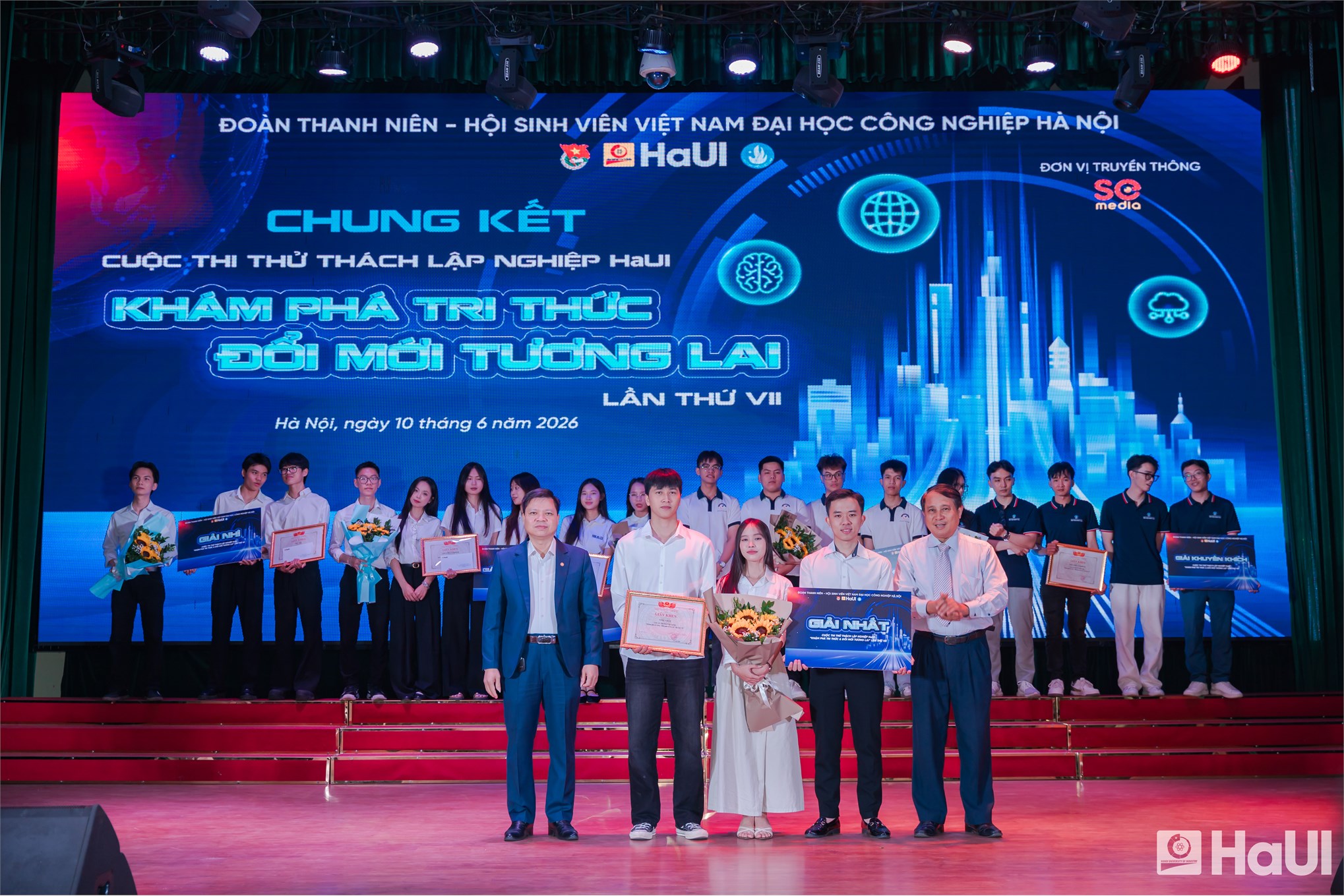 Trường Điện – Điện tử đạt thành tích xuất sắc tại chung kết cuộc thi “Thử thách lập nghiệp” HaUI lần thứ VII