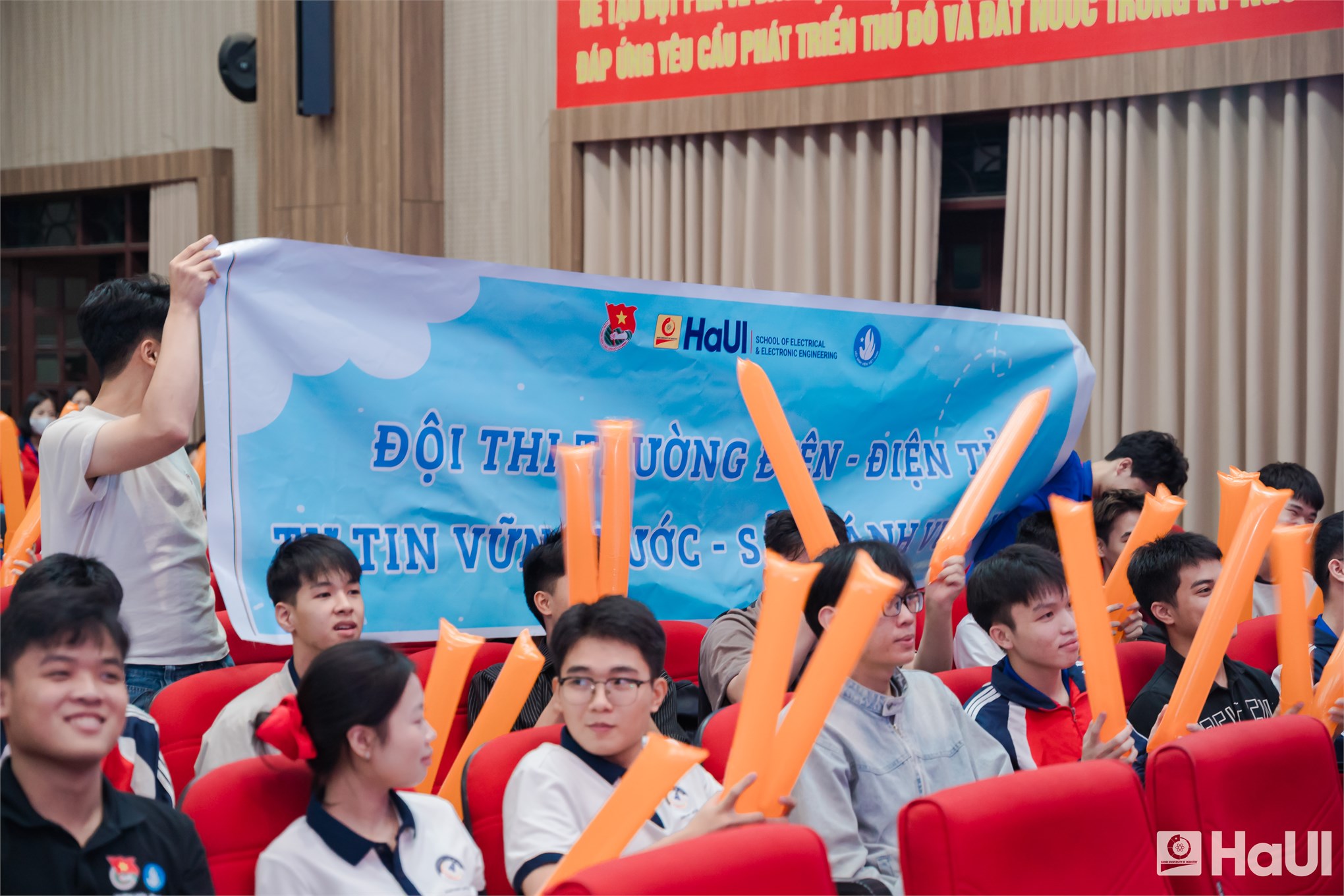 Trường Điện – Điện tử đạt thành tích xuất sắc tại chung kết cuộc thi “Thử thách lập nghiệp” HaUI lần thứ VII