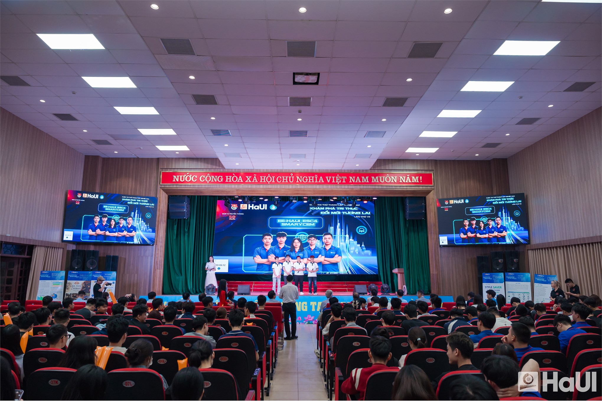 Trường Điện – Điện tử đạt thành tích xuất sắc tại chung kết cuộc thi “Thử thách lập nghiệp” HaUI lần thứ VII