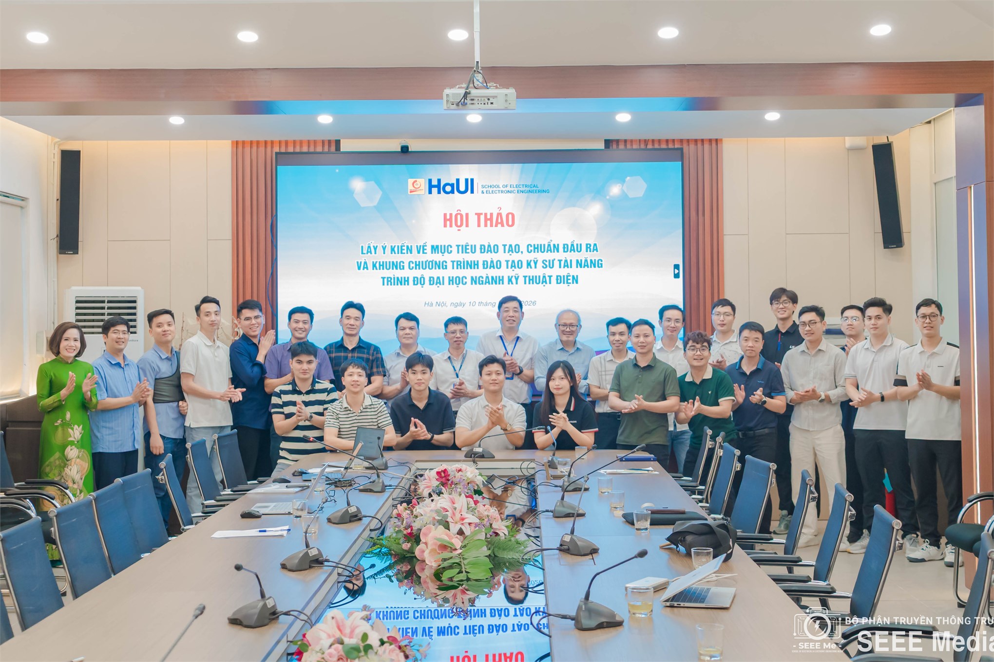 Trường Điện – Điện tử tổ chức hội thảo lấy ý kiến xây dựng chương trình đào tạo Kỹ sư tài năng ngành Kỹ thuật điện