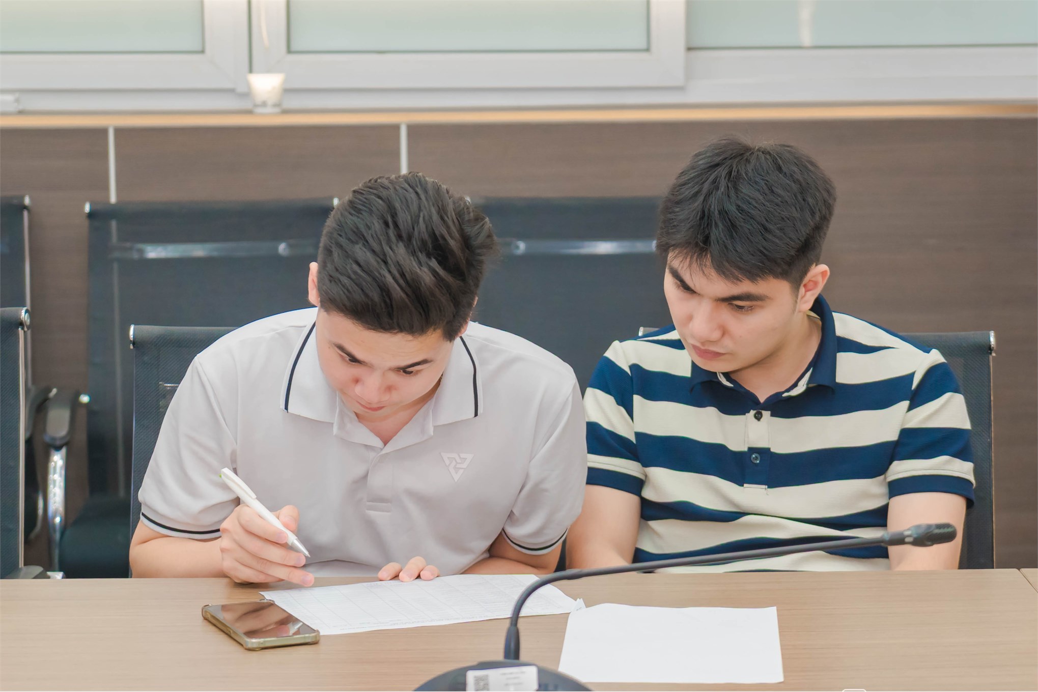 Trường Điện – Điện tử tổ chức hội thảo lấy ý kiến xây dựng chương trình đào tạo Kỹ sư tài năng ngành Kỹ thuật điện