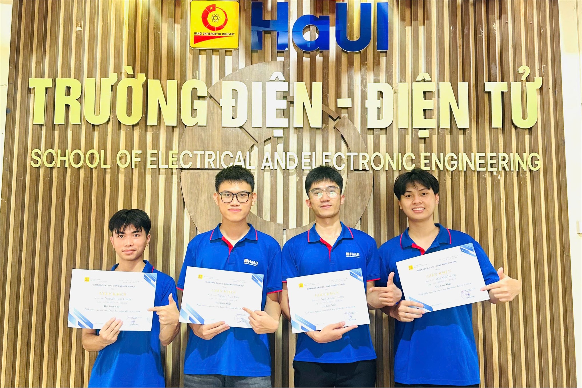 Sinh viên Trường Điện – Điện tử đạt 86 giải thưởng tại Hội nghị Sinh viên nghiên cứu khoa học lần thứ XVII