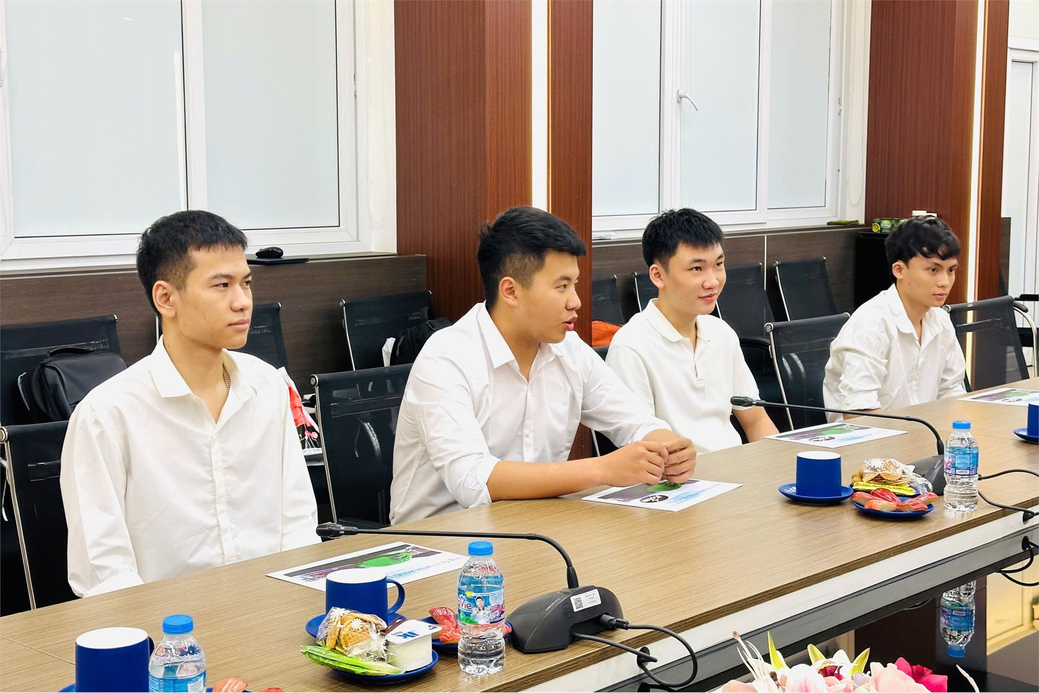 Trường Điện – Điện tử làm việc với Tập đoàn TOKO và Công ty KOUEI: Kết nối tuyển dụng, đồng hành đào tạo kỹ sư theo tiêu chuẩn Nhật Bản