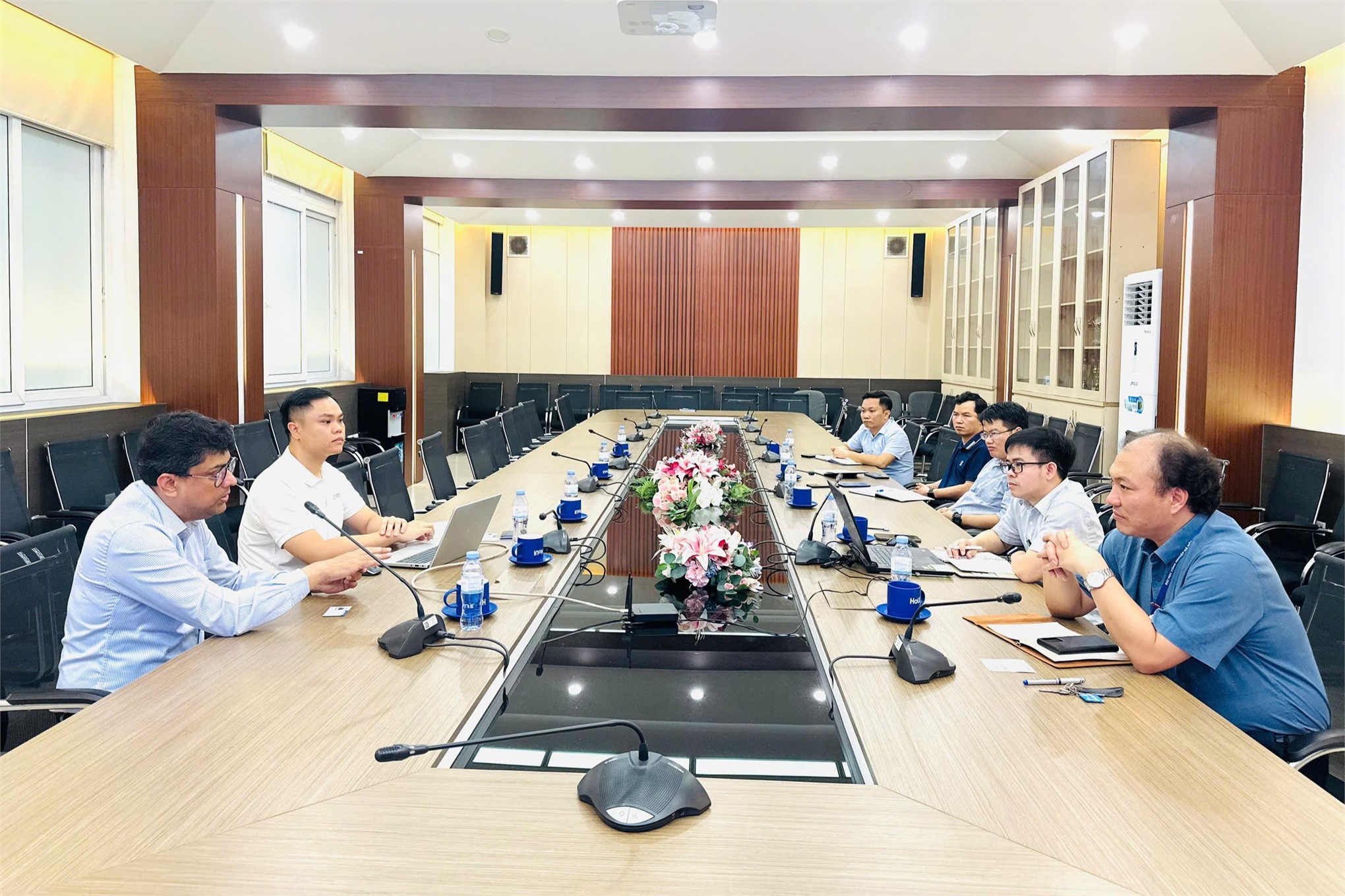 Trường Điện – Điện tử làm việc với Hiệp hội Điện tử toàn cầu (GEA), thúc đẩy hợp tác phát triển nguồn nhân lực Kỹ thuật điện tử