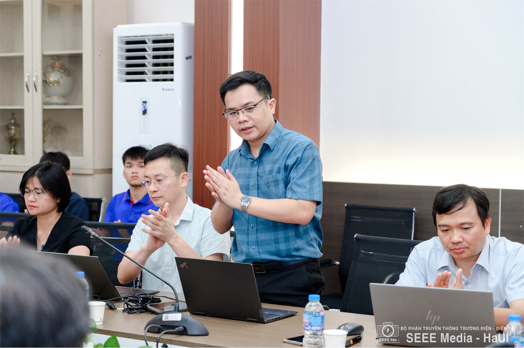 Trường Điện – Điện tử tổ chức Hội thảo `Thiết kế hệ thống điện tử công suất lớn và những thành tựu của Khoa Tự động hóa`