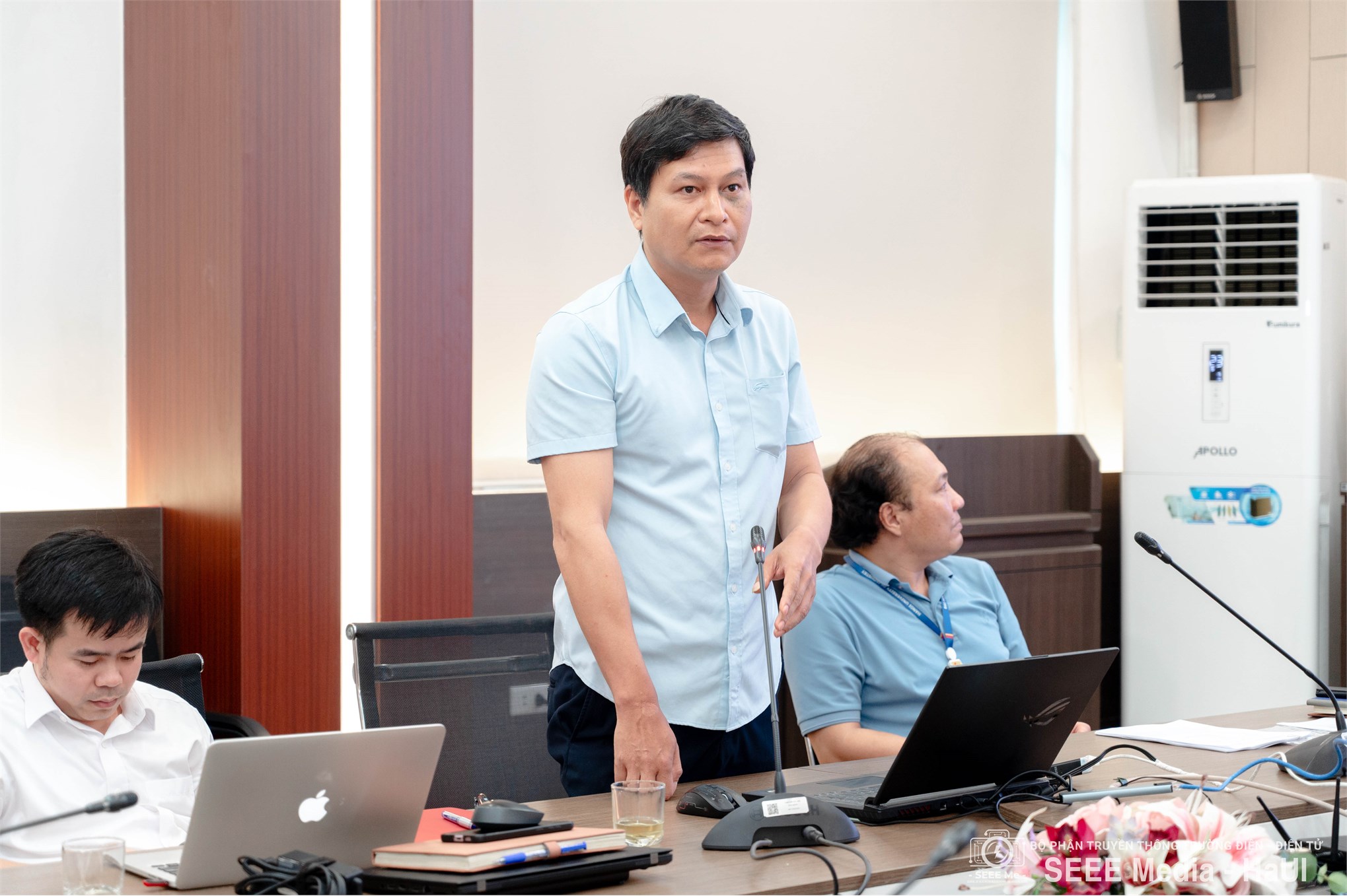 Trường Điện – Điện tử tổ chức Hội thảo lấy ý kiến xây dựng Chương trình đào tạo Thạc sĩ tài năng Kỹ thuật điện tử (chuyên sâu Thiết kế vi mạch bán dẫn)