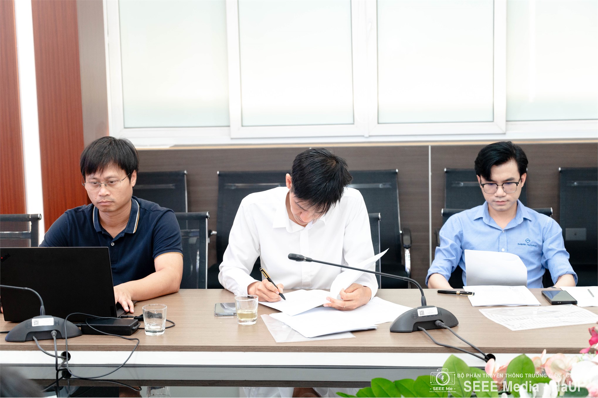 Trường Điện – Điện tử tổ chức Hội thảo lấy ý kiến xây dựng Chương trình đào tạo Thạc sĩ tài năng Kỹ thuật điện tử (chuyên sâu Thiết kế vi mạch bán dẫn)