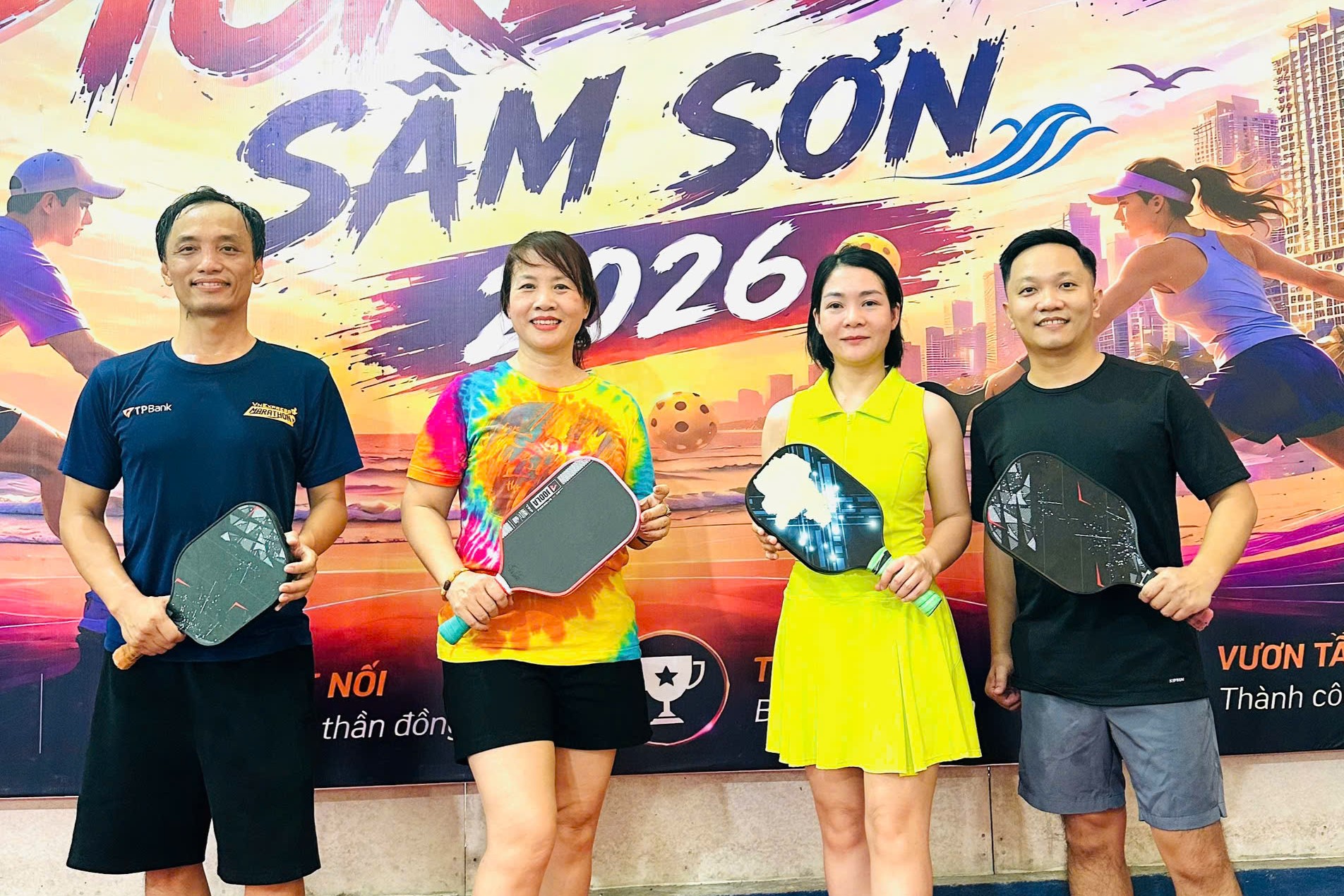 Trường Điện – Điện tử tổ chức thành công chương trình tham quan, học tập bồi dưỡng hè 2026 – tăng cường gắn kết và phát triển đội ngũ