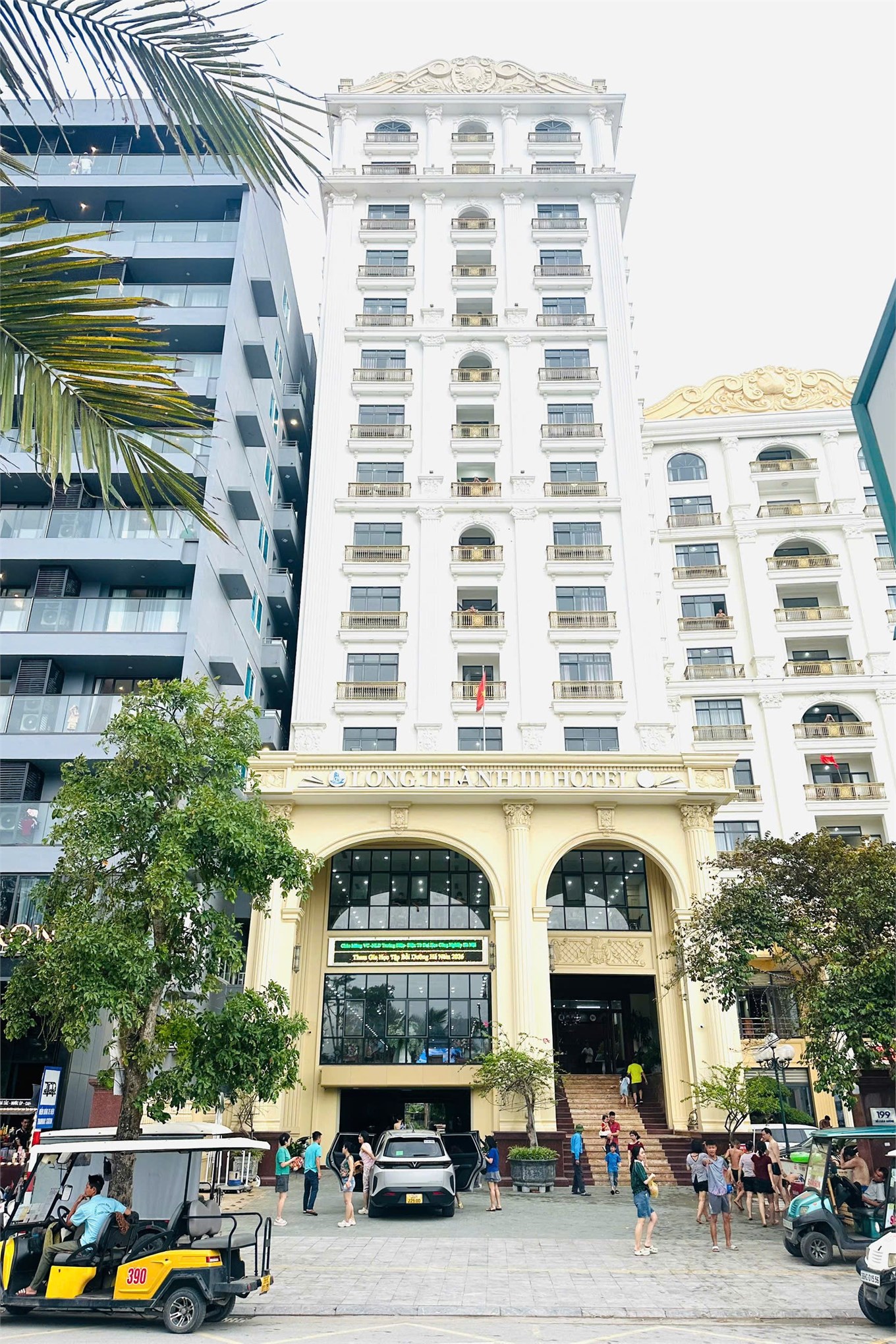 Trường Điện – Điện tử tổ chức thành công chương trình tham quan, học tập bồi dưỡng hè 2026 – tăng cường gắn kết và phát triển đội ngũ