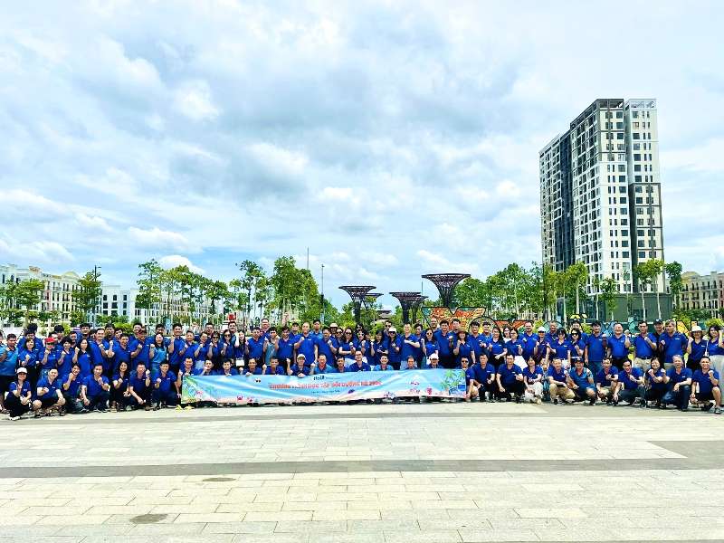 Trường Điện – Điện tử tổ chức thành công chương trình tham quan, học tập bồi dưỡng hè 2026 – tăng cường gắn kết và phát triển đội ngũ