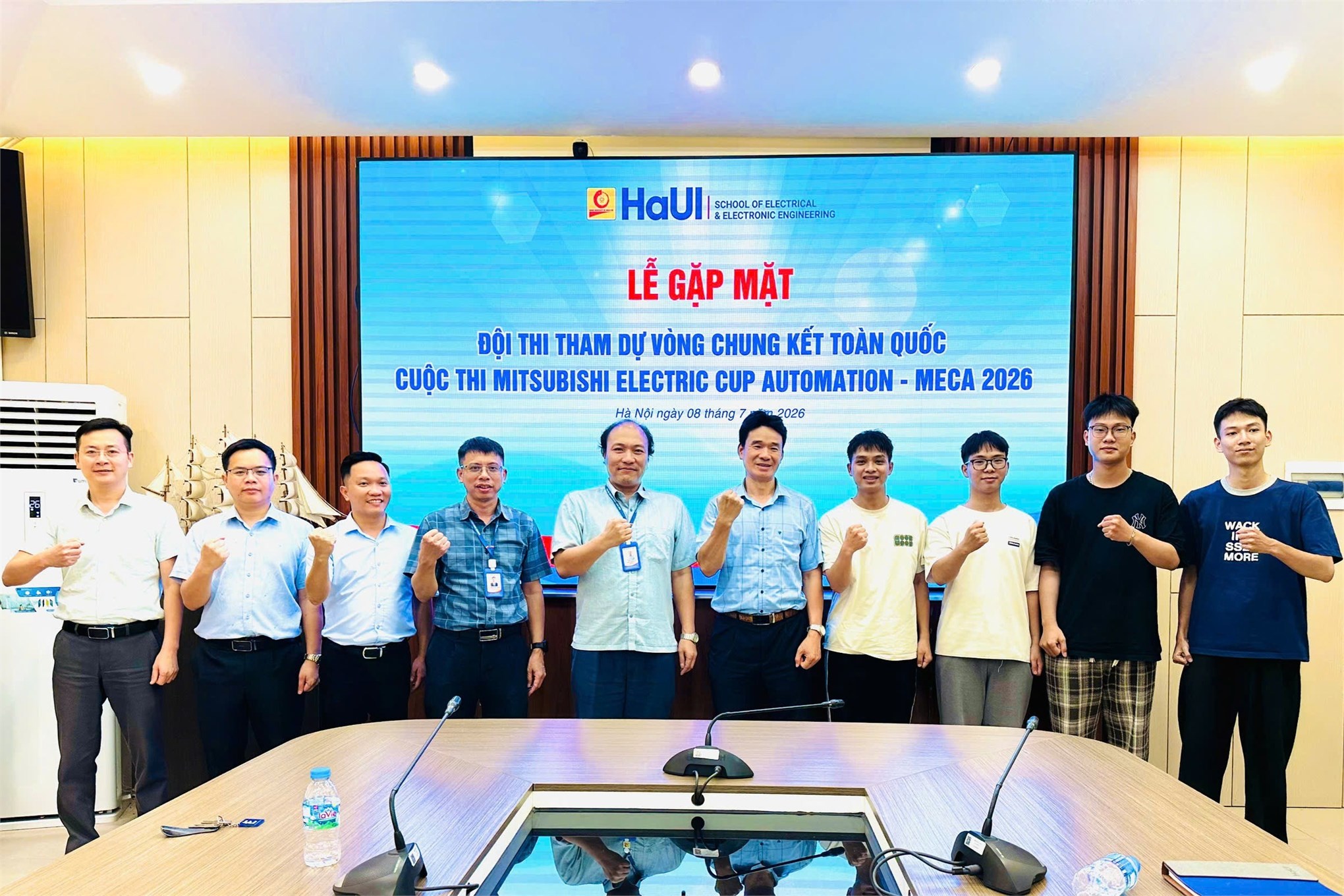 Đội thi SEEE-SPEAR đại diện Đại học Công nghiệp Hà Nội chinh phục Vòng Chung kết toàn quốc MECA 2026