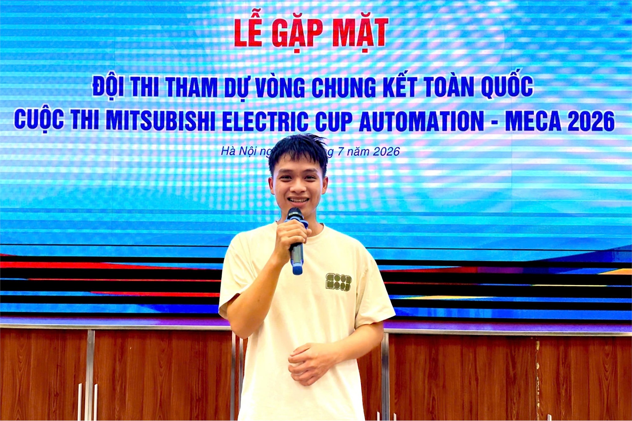 Đội thi SEEE-SPEAR đại diện Đại học Công nghiệp Hà Nội chinh phục Vòng Chung kết toàn quốc MECA 2026