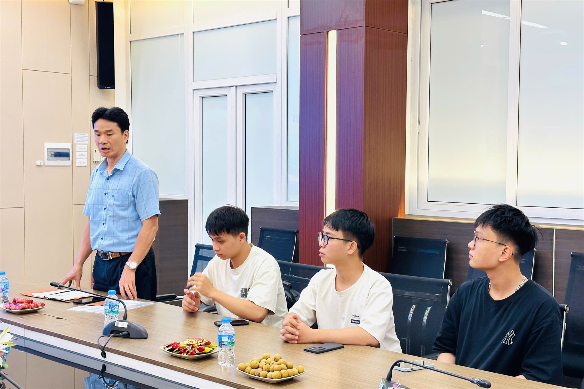 Đội thi SEEE-SPEAR đại diện Đại học Công nghiệp Hà Nội chinh phục Vòng Chung kết toàn quốc MECA 2026