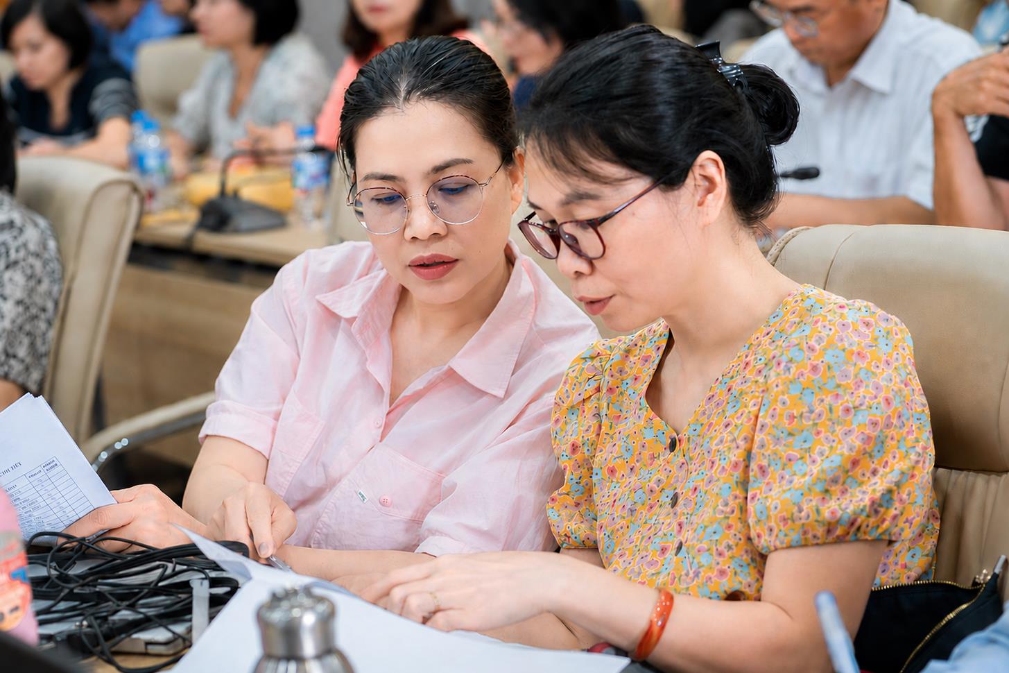 Trường Điện – Điện tử tổ chức hội nghị đánh giá, xếp loại viên chức, người lao động và bình xét thi đua năm học 2025–2026