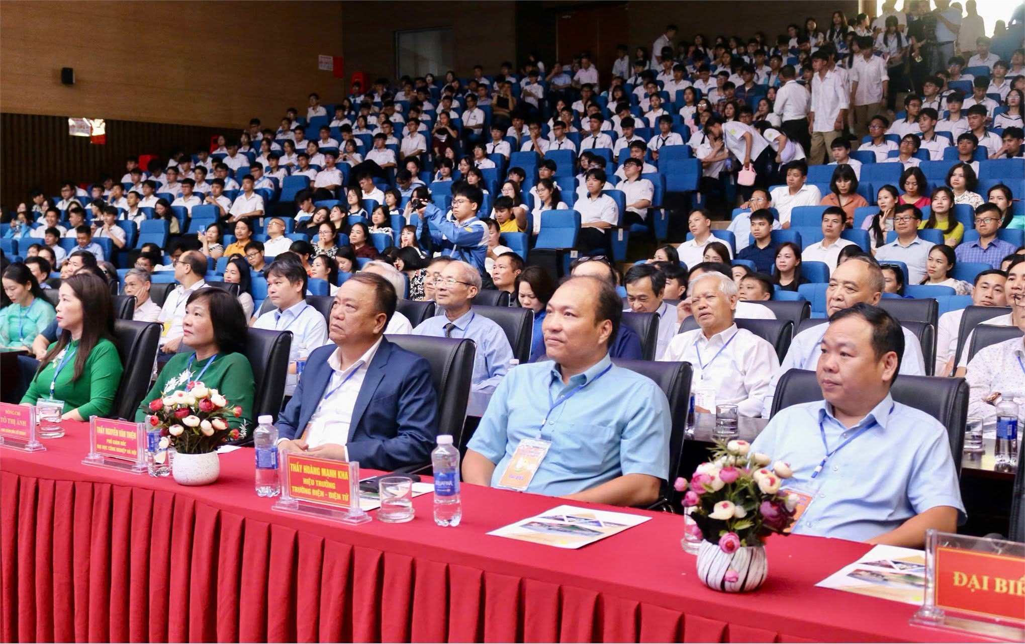 Đại học Công nghiệp Hà Nội đồng hành cùng Trại hè Hùng Vương 2026, Trường Điện - Điện tử bảo trợ kỹ thuật cuộc thi Hùng Vương Robotics Challenge 2026