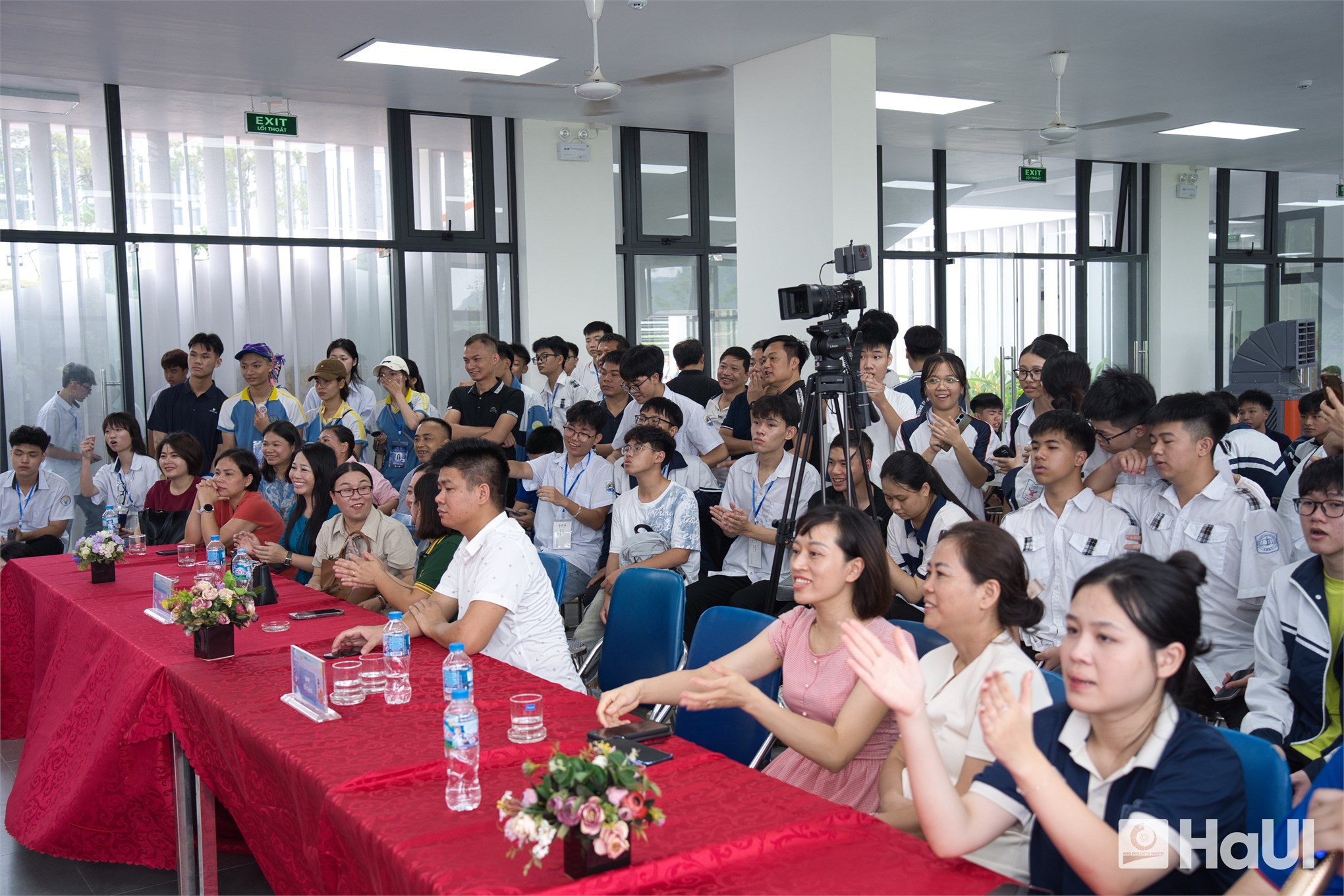 Đại học Công nghiệp Hà Nội đồng hành cùng Trại hè Hùng Vương 2026, Trường Điện - Điện tử bảo trợ kỹ thuật cuộc thi Hùng Vương Robotics Challenge 2026