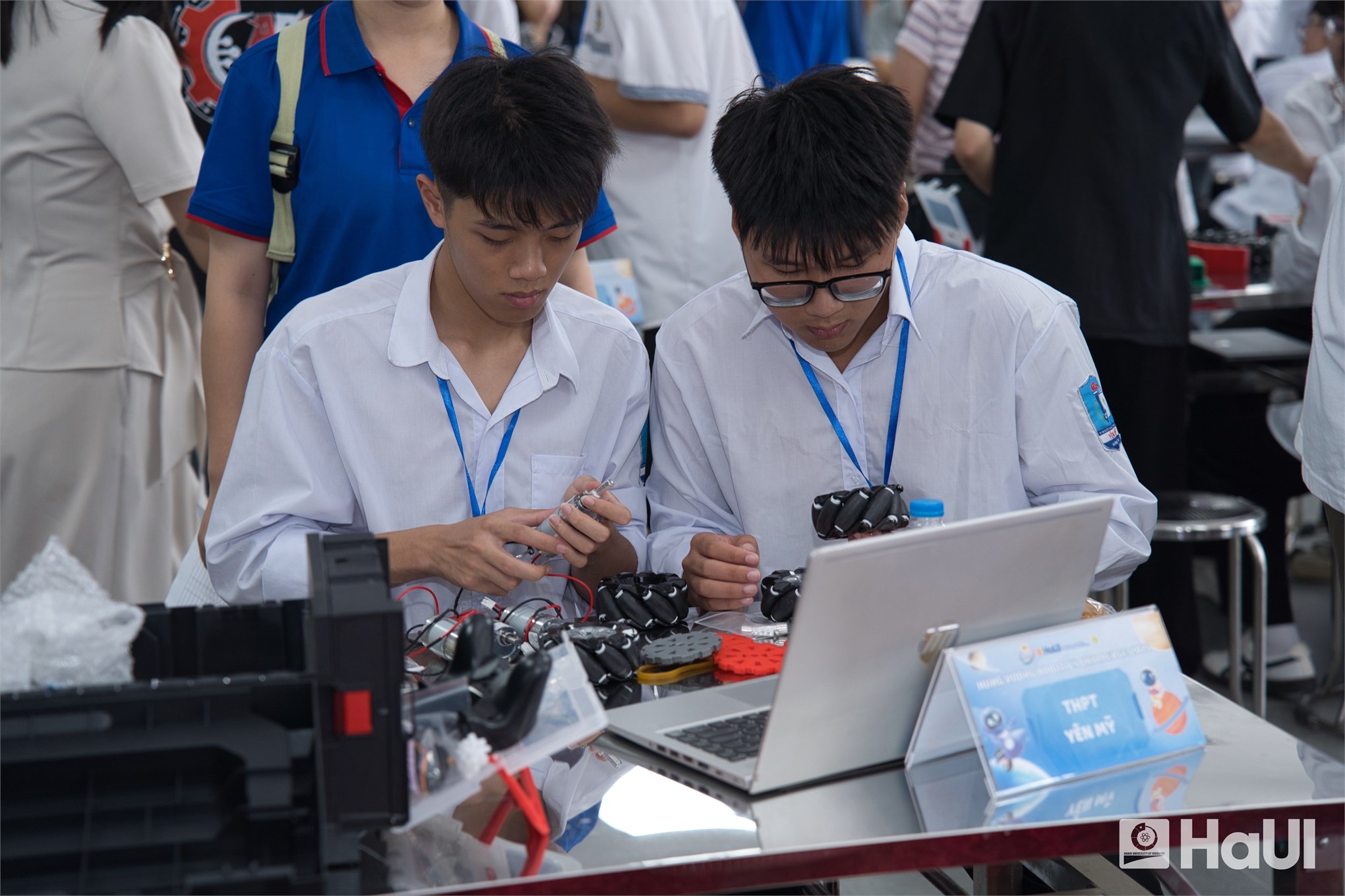 Đại học Công nghiệp Hà Nội đồng hành cùng Trại hè Hùng Vương 2026, Trường Điện - Điện tử bảo trợ kỹ thuật cuộc thi Hùng Vương Robotics Challenge 2026