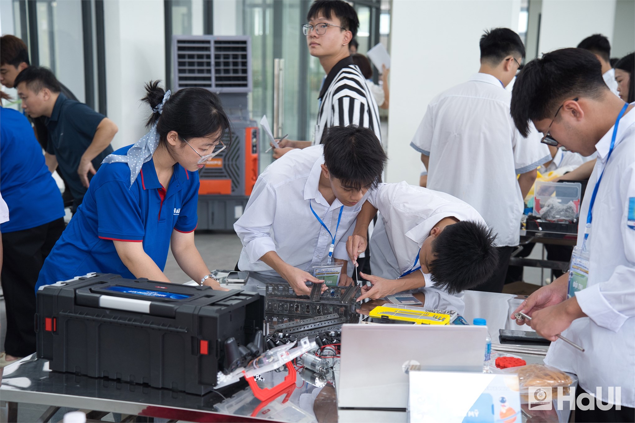 Đại học Công nghiệp Hà Nội đồng hành cùng Trại hè Hùng Vương 2026, Trường Điện - Điện tử bảo trợ kỹ thuật cuộc thi Hùng Vương Robotics Challenge 2026