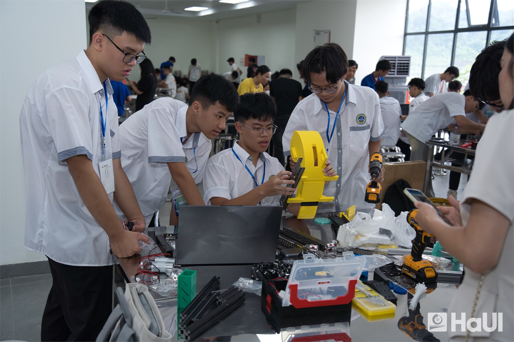 Đại học Công nghiệp Hà Nội đồng hành cùng Trại hè Hùng Vương 2026, Trường Điện - Điện tử bảo trợ kỹ thuật cuộc thi Hùng Vương Robotics Challenge 2026