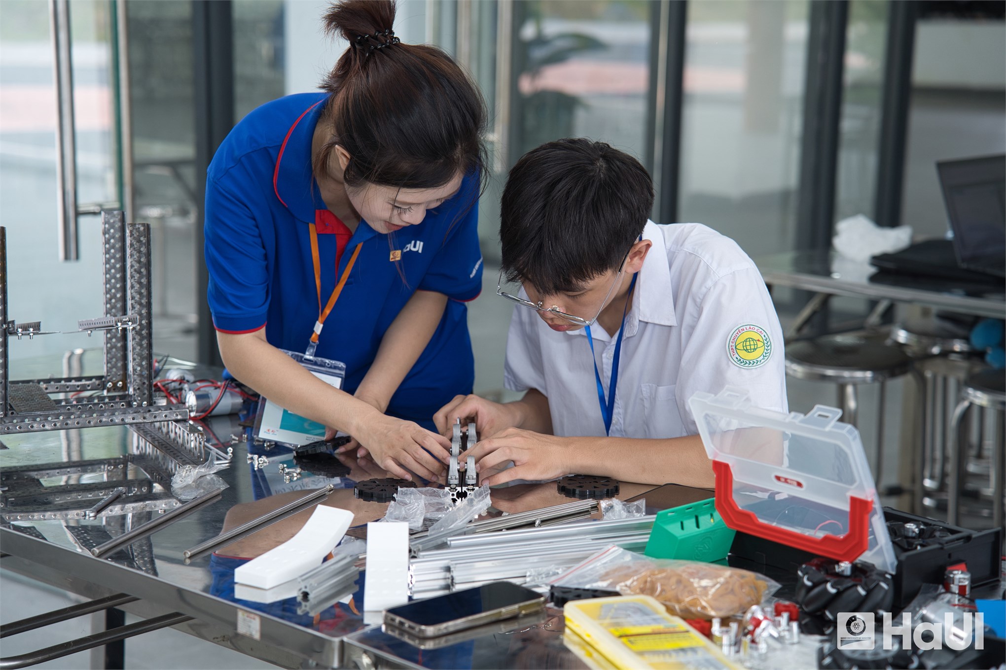 Đại học Công nghiệp Hà Nội đồng hành cùng Trại hè Hùng Vương 2026, Trường Điện - Điện tử bảo trợ kỹ thuật cuộc thi Hùng Vương Robotics Challenge 2026