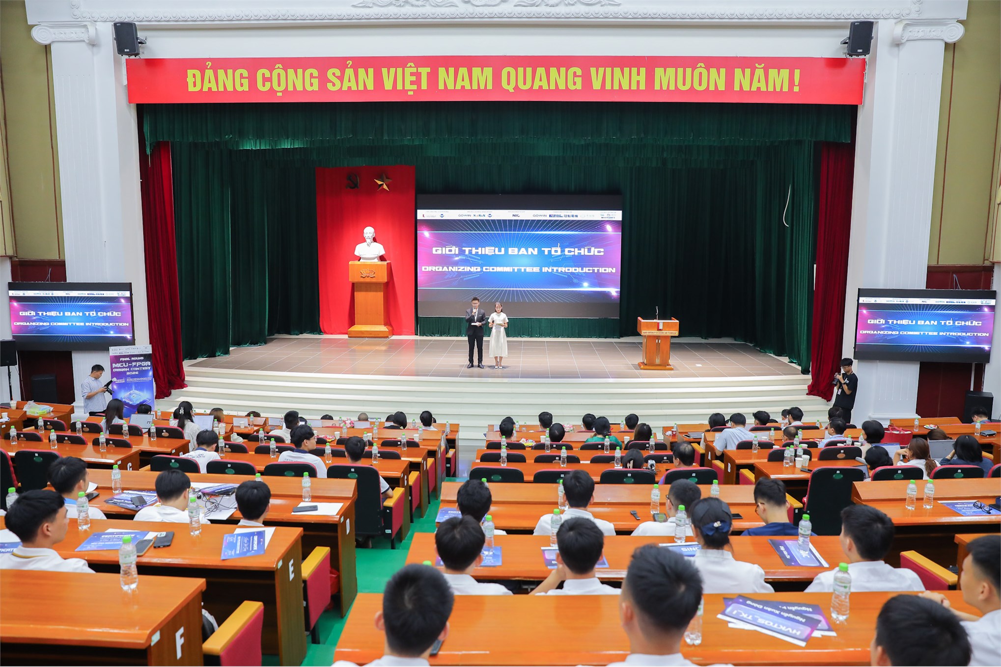 Sinh viên Trường Điện – Điện tử xuất sắc giành giải Nhất Cuộc thi Thiết kế MCU - FPGA Hà Nội 2026