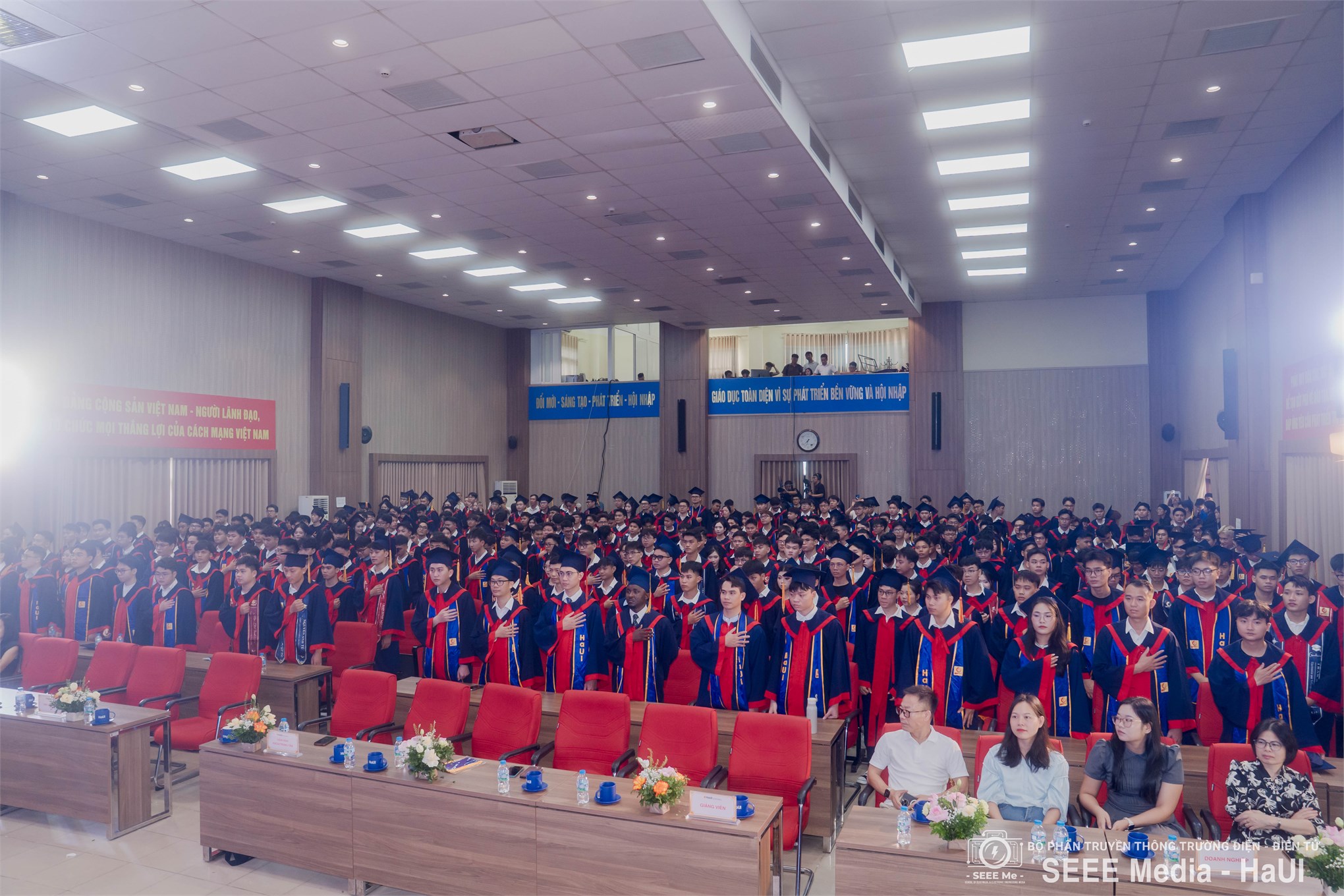 Gần 1.600 tân Thạc sĩ, Kỹ sư, Cử nhân Trường Điện – Điện tử nhận bằng tốt nghiệp năm 2026: Khép lại một hành trình, mở ra những chân trời mới
