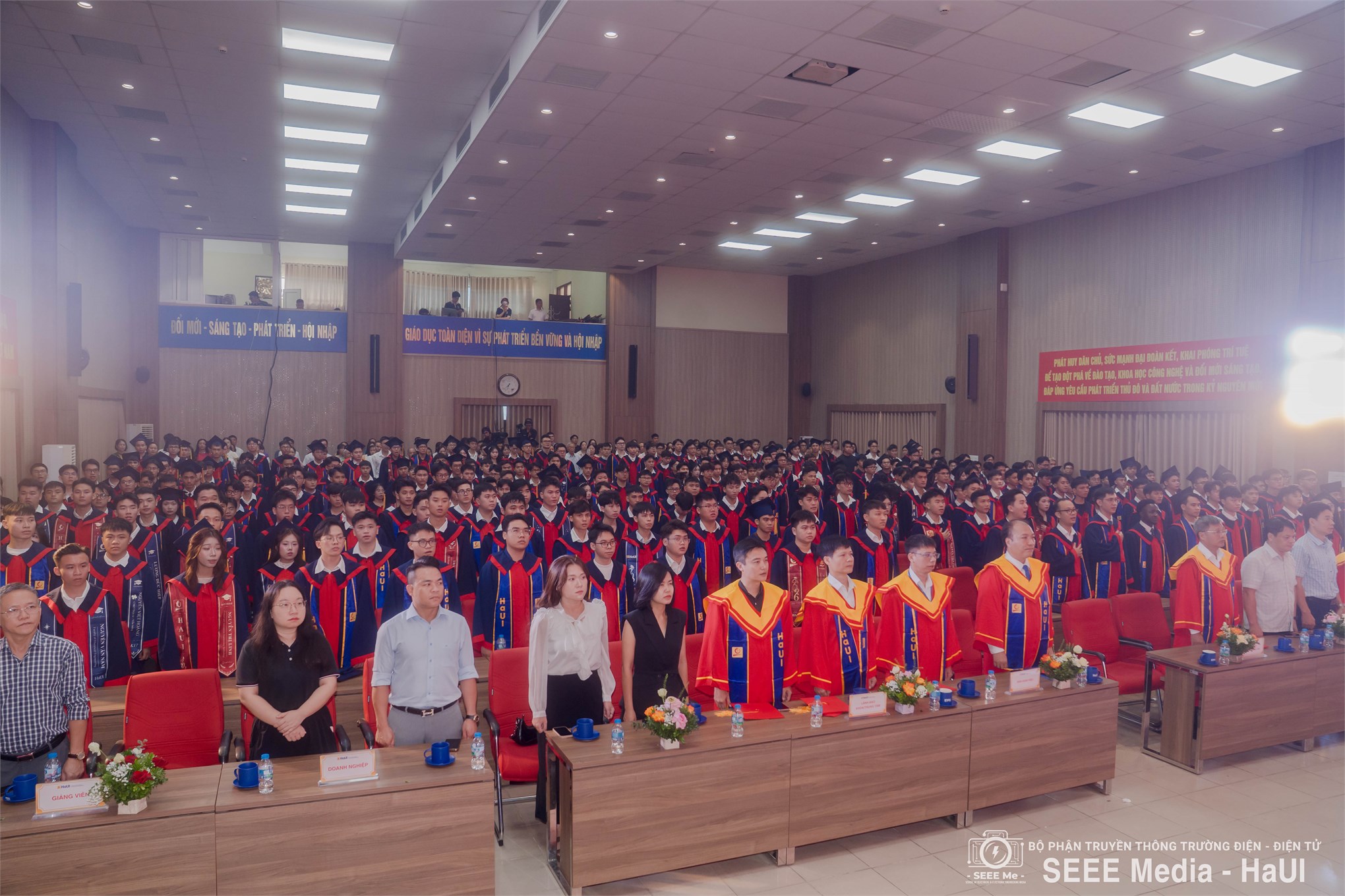 Gần 1.600 tân Thạc sĩ, Kỹ sư, Cử nhân Trường Điện – Điện tử nhận bằng tốt nghiệp năm 2026: Khép lại một hành trình, mở ra những chân trời mới