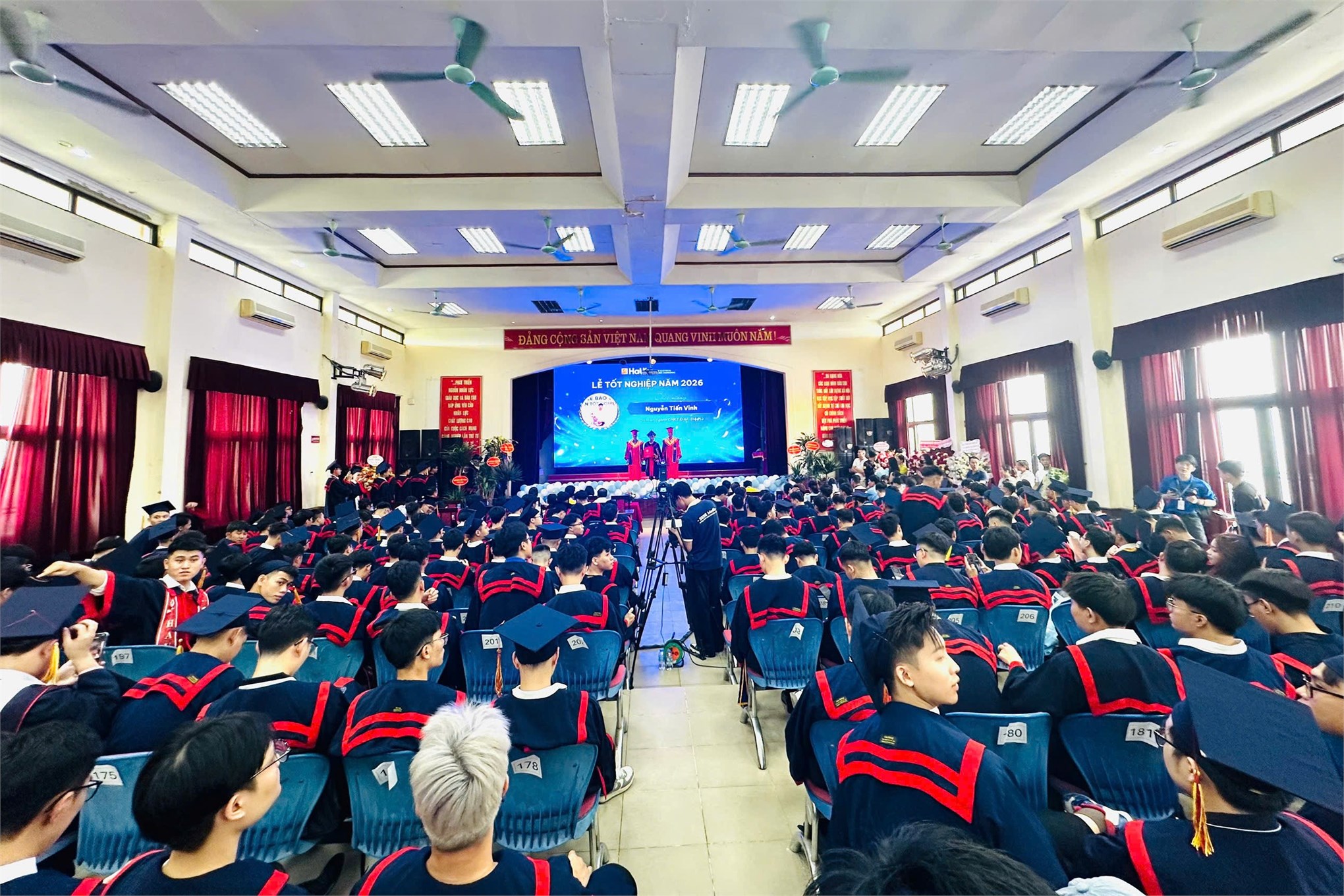 Gần 1.600 tân Thạc sĩ, Kỹ sư, Cử nhân Trường Điện – Điện tử nhận bằng tốt nghiệp năm 2026: Khép lại một hành trình, mở ra những chân trời mới