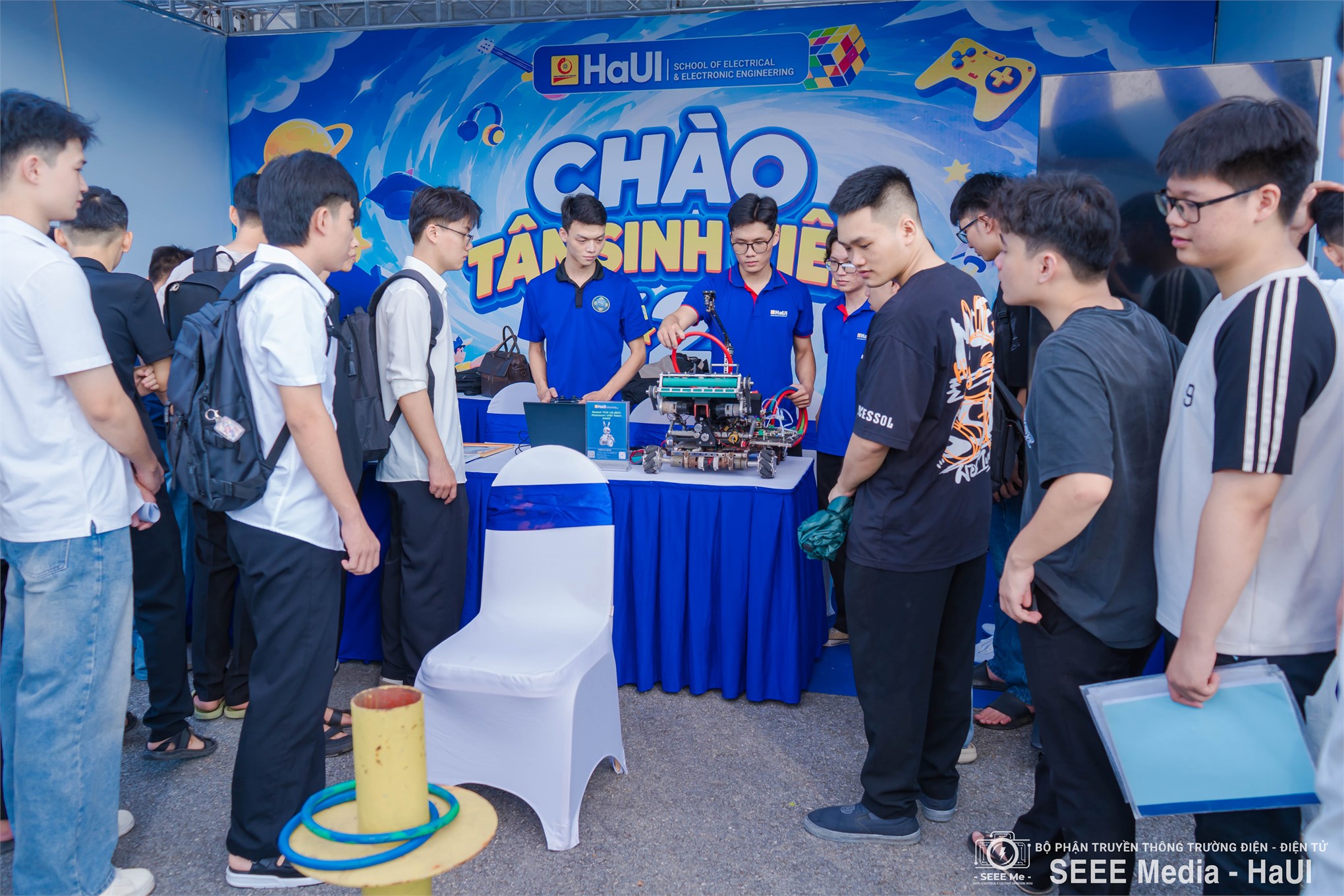 Chào đón tân sinh viên K21 – Khởi đầu hành trình mới tại Trường Điện – Điện tử