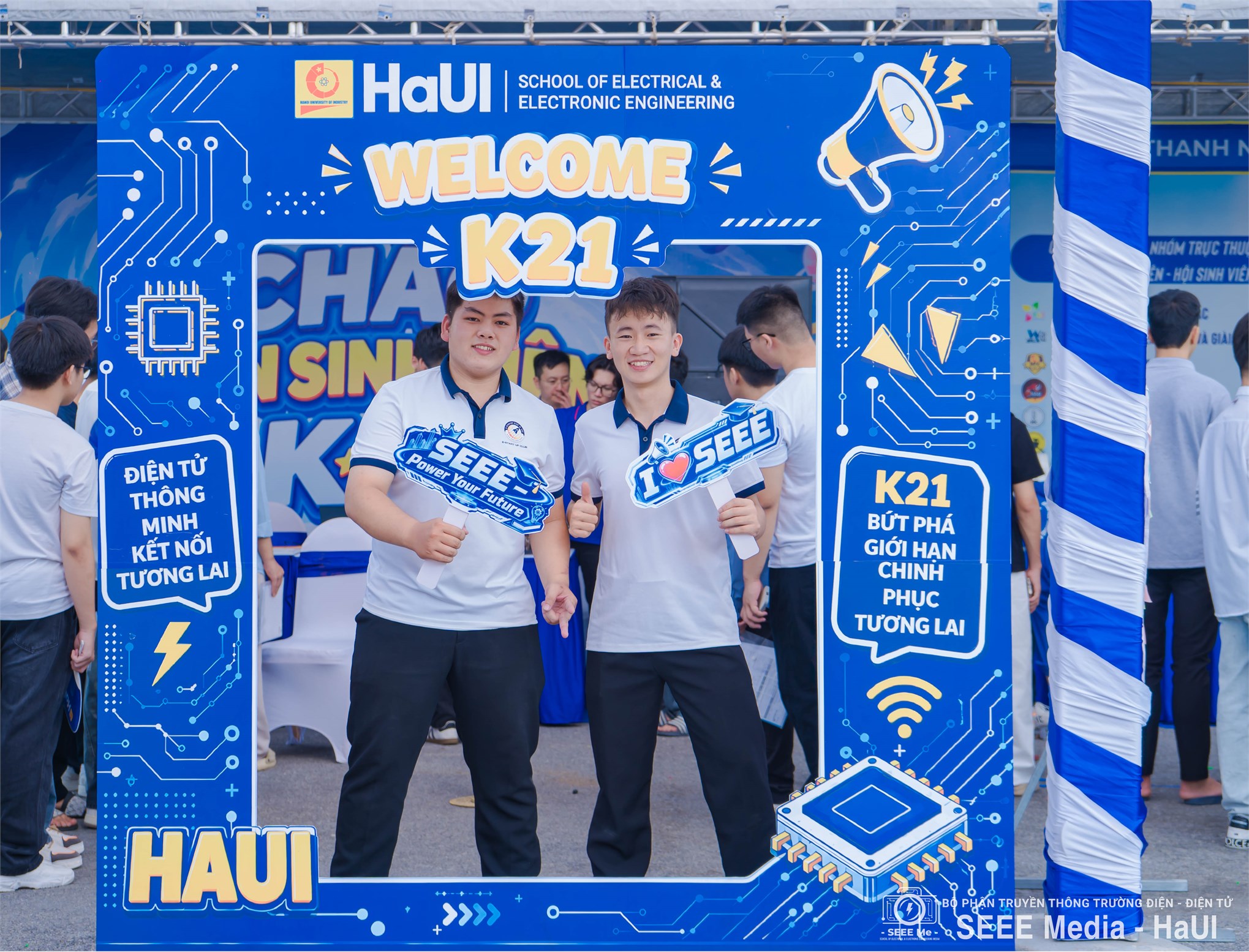 Chào đón tân sinh viên K21 – Khởi đầu hành trình mới tại Trường Điện – Điện tử